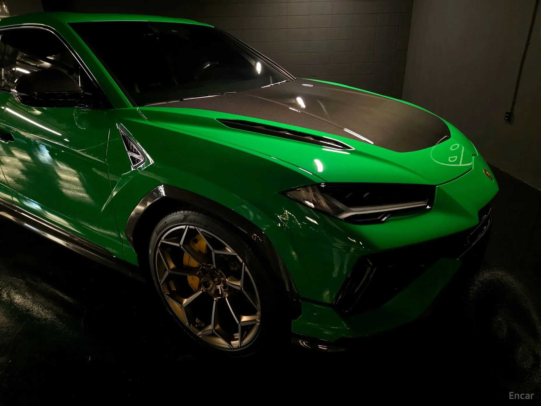 Lamborghini Urus превью 20