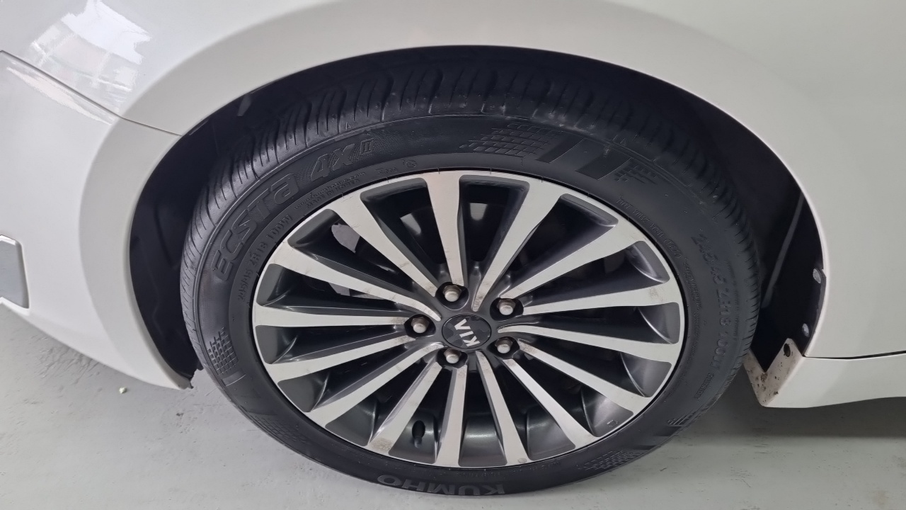 Kia K7 превью 5