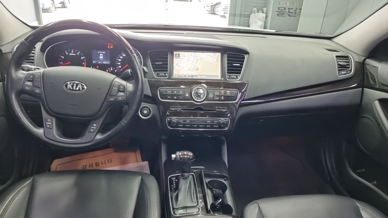Kia K7 превью 7