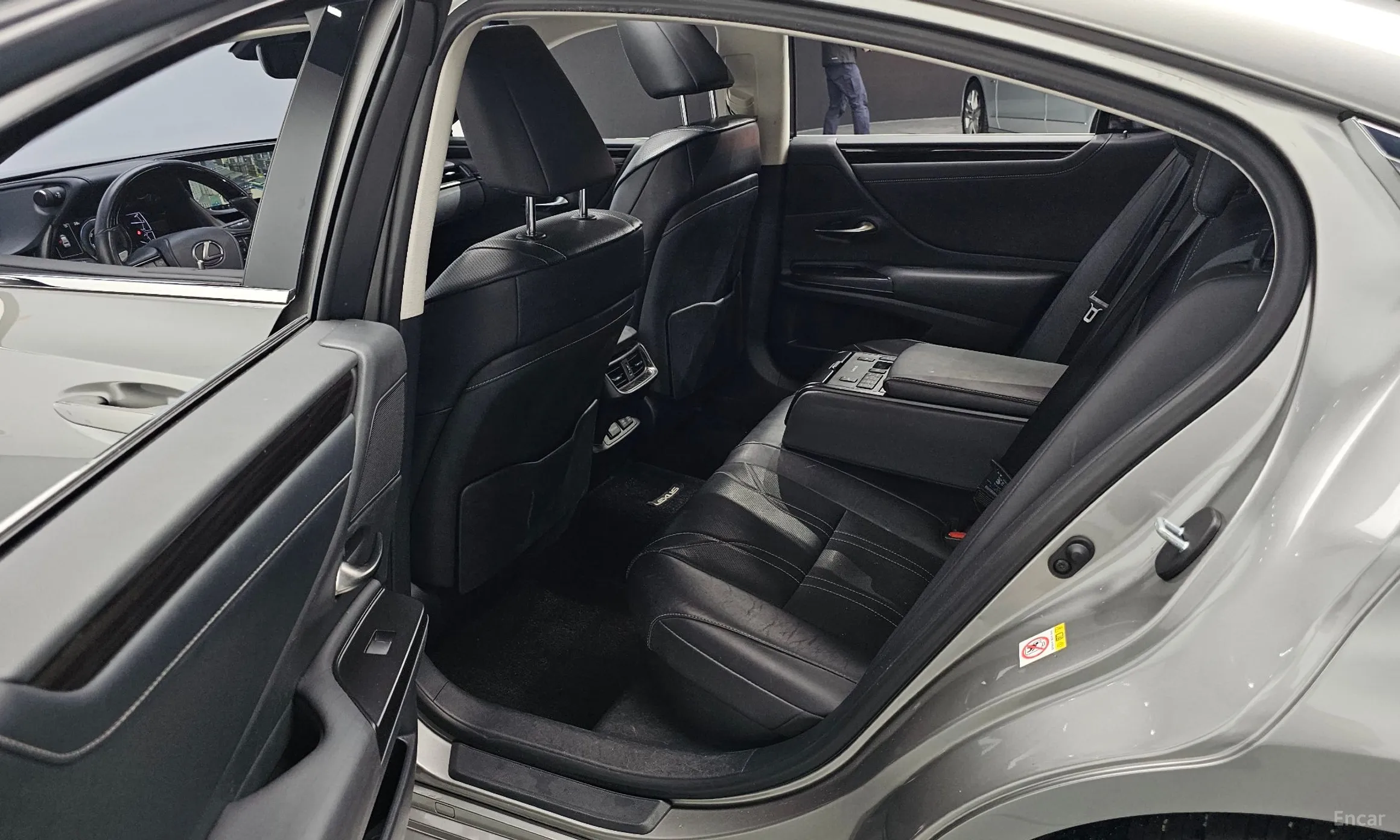 Lexus ES300h 7th Generation превью 12