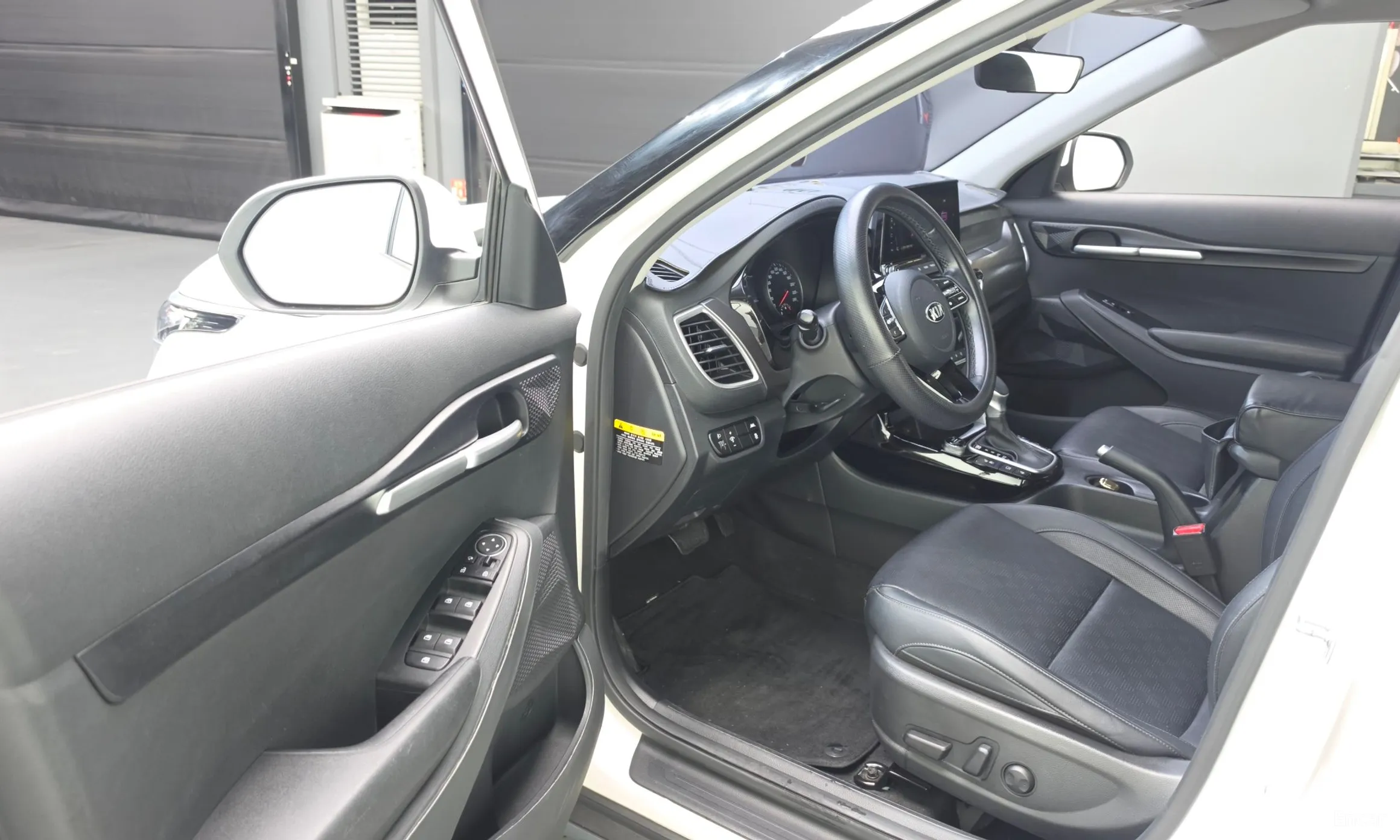 Kia Seltos превью 10