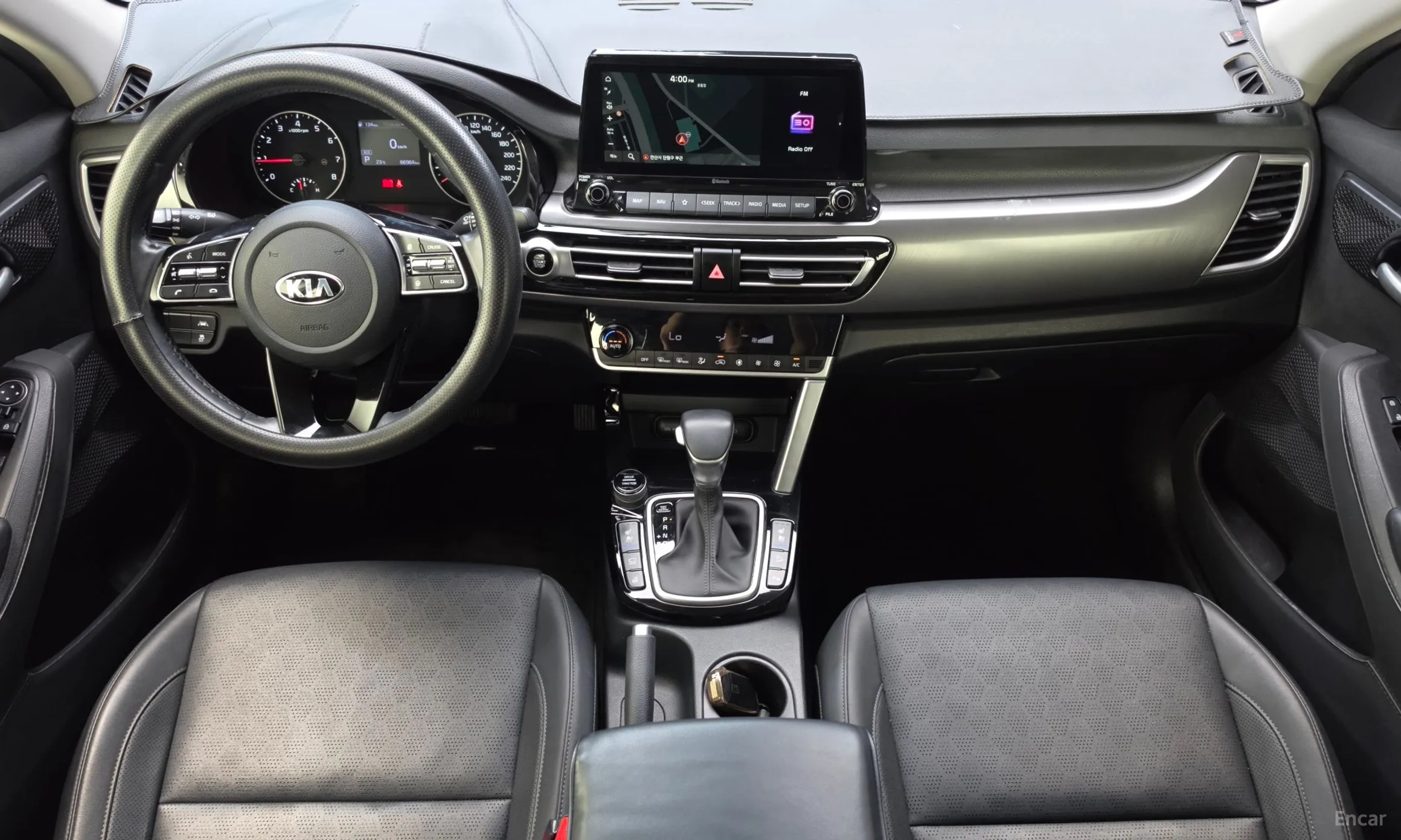 Kia Seltos превью 7