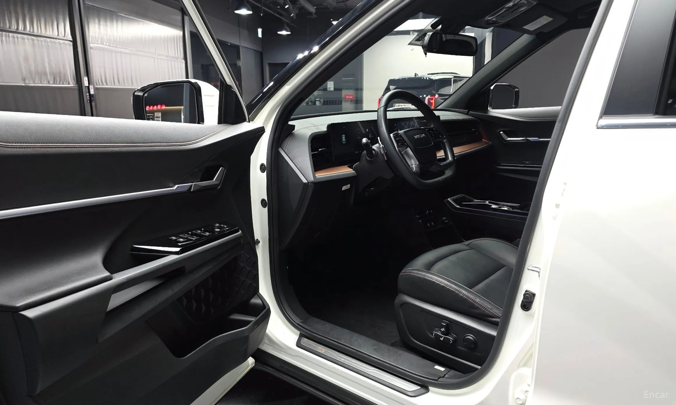 KG Mobility (SsangYong) The New Torres превью 10