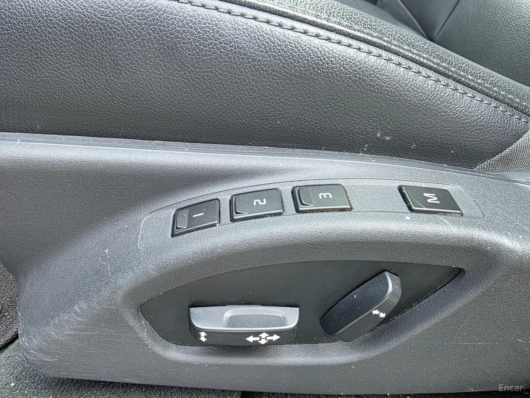 Volvo S60 превью 20
