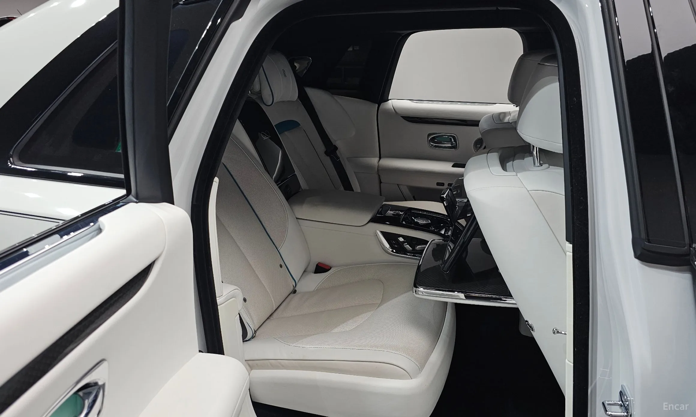Rolls-Royce Ghost 2nd Generation превью 11