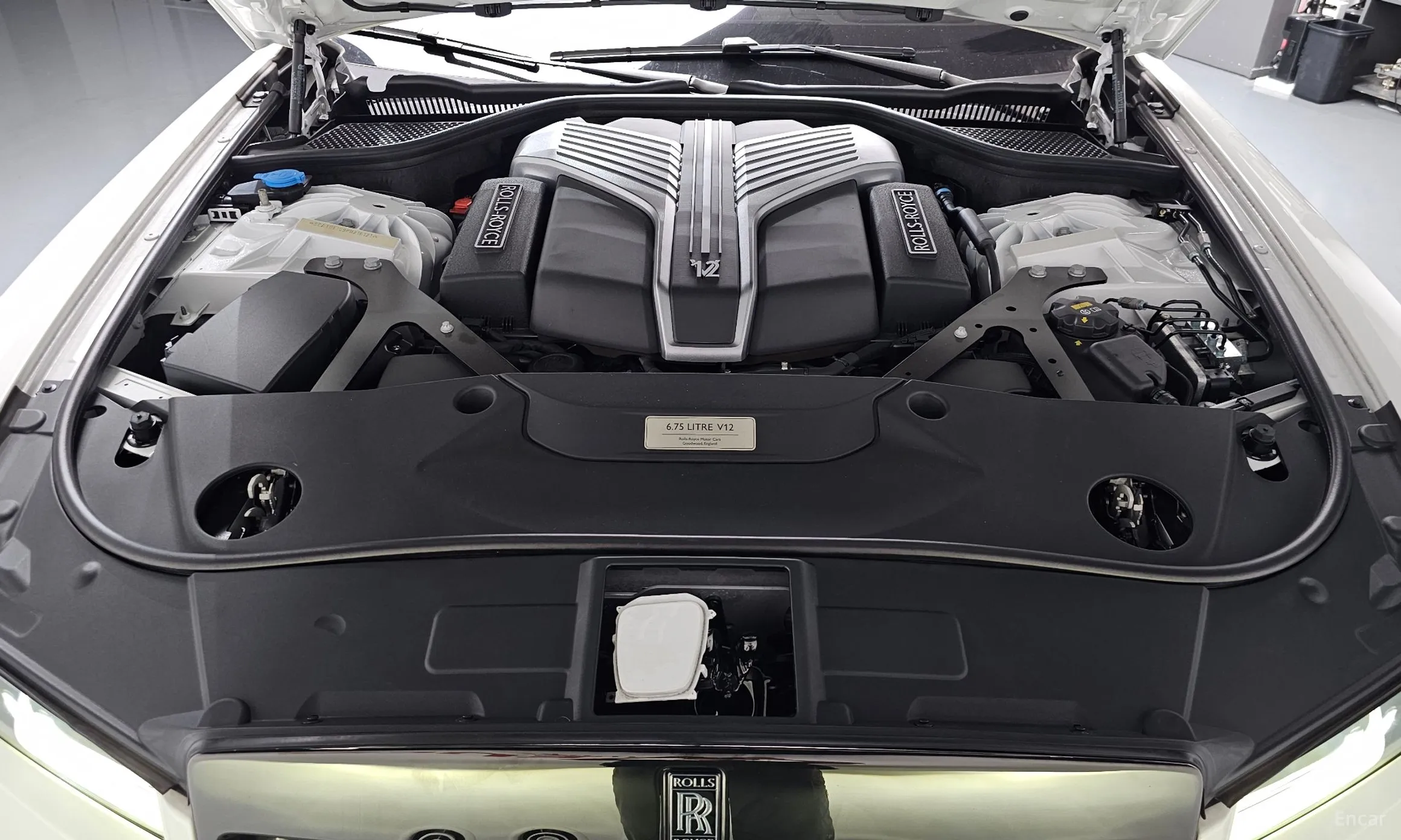 Rolls-Royce Ghost 2nd Generation превью 6