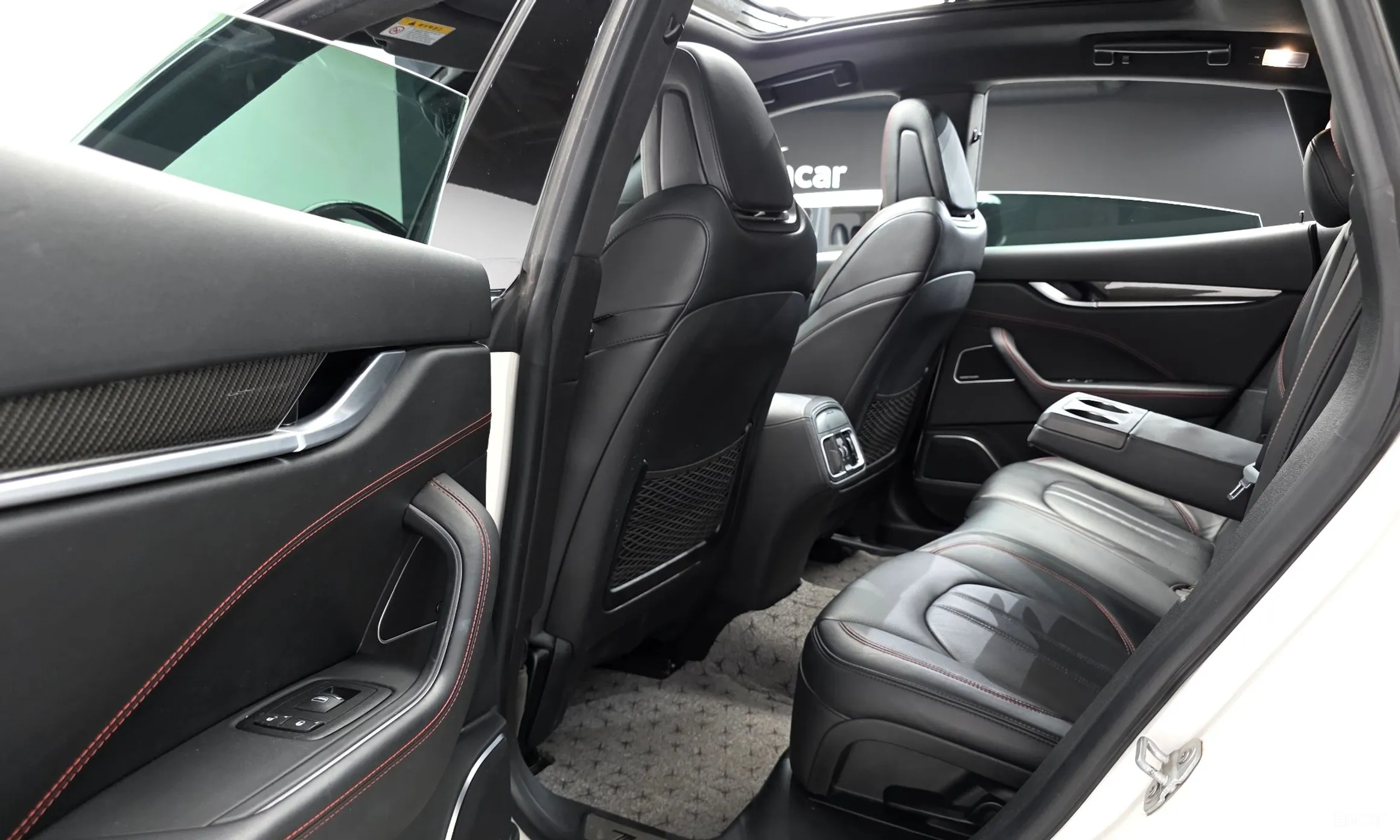 Maserati Levante превью 11