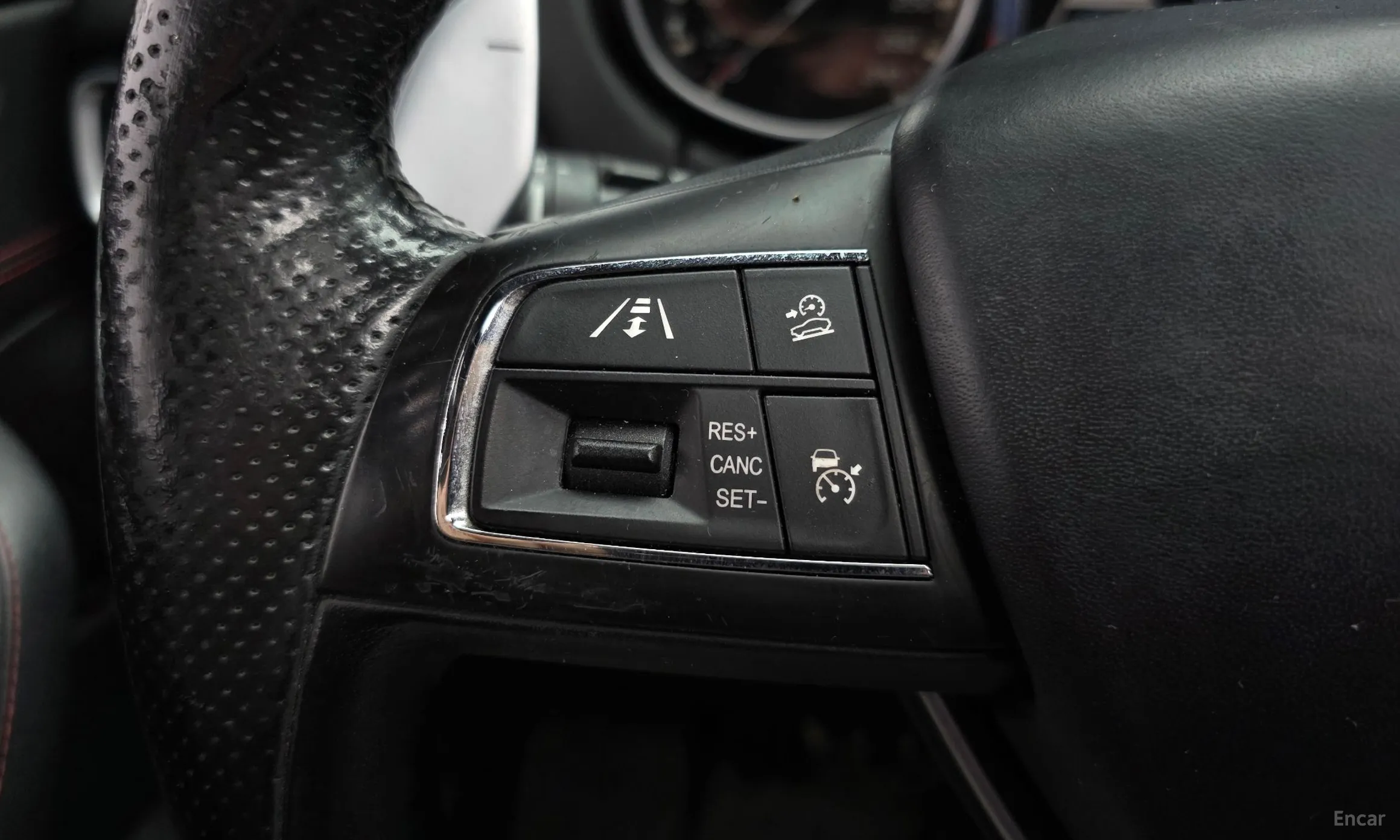 Maserati Levante превью 17