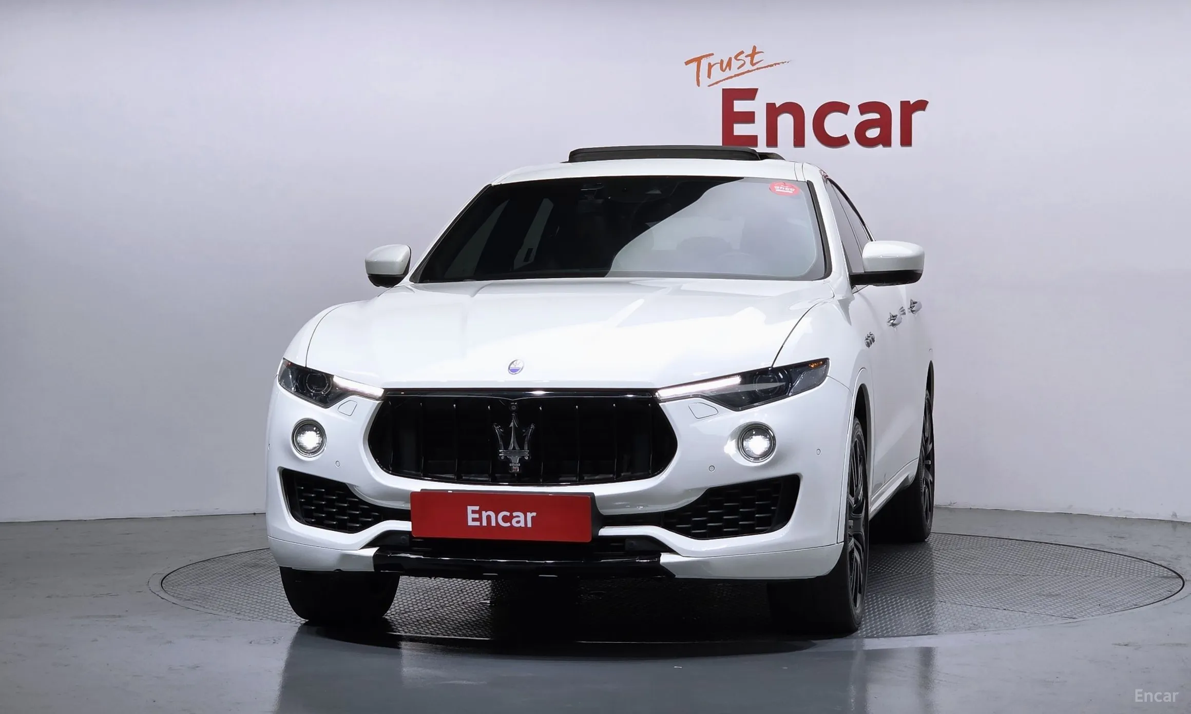 Maserati Levante превью 3