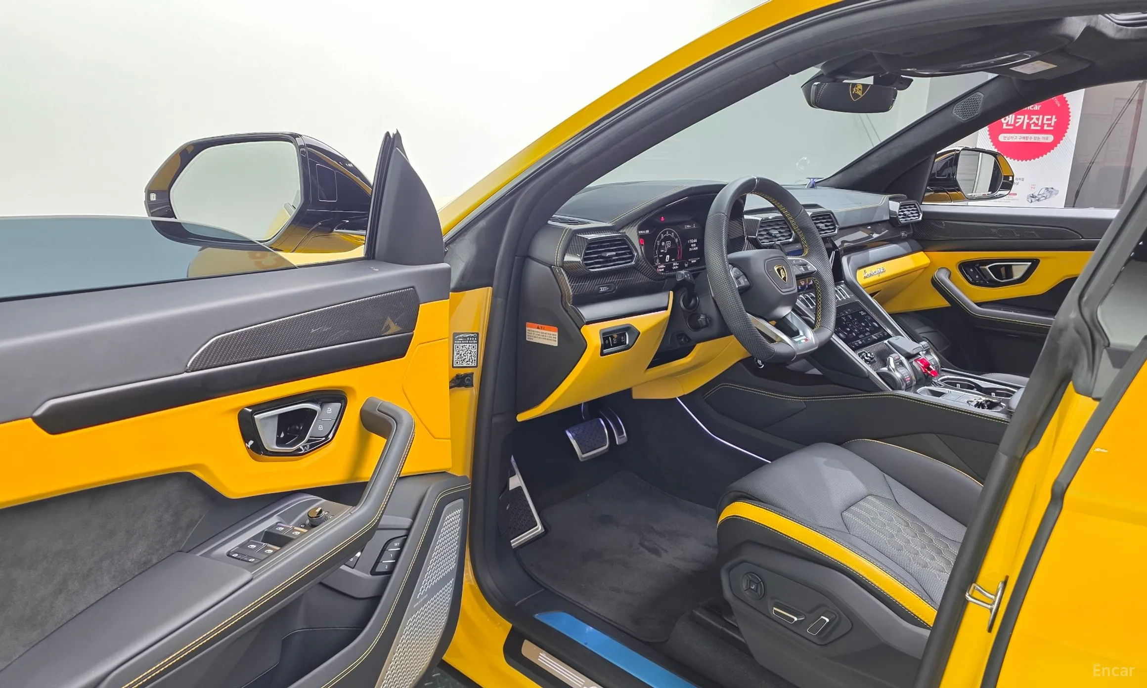 Lamborghini Urus превью 10