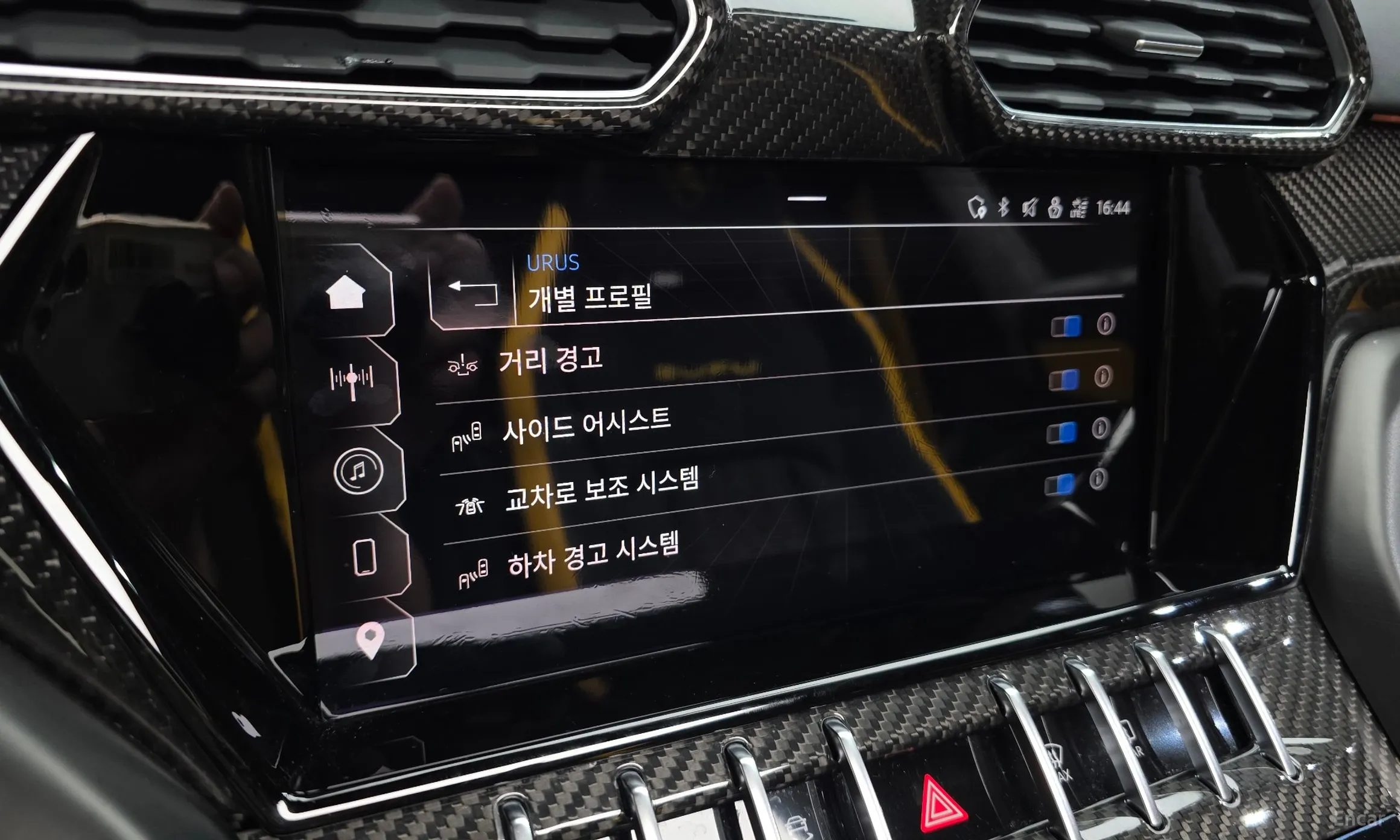 Lamborghini Urus превью 16