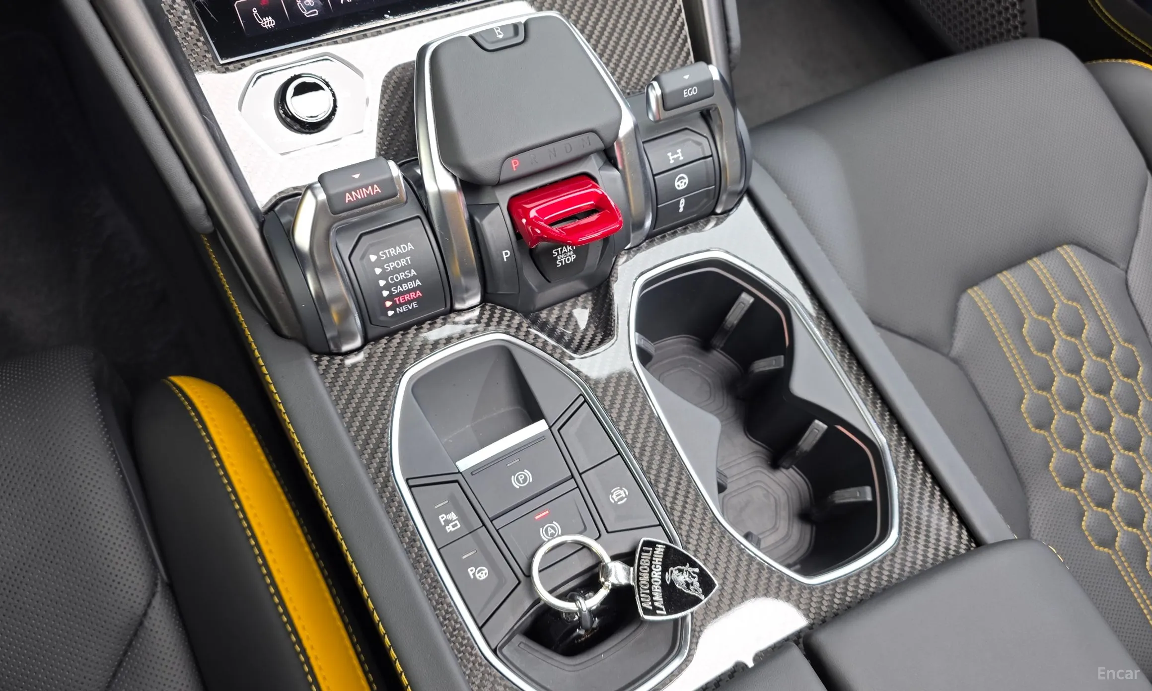 Lamborghini Urus превью 9
