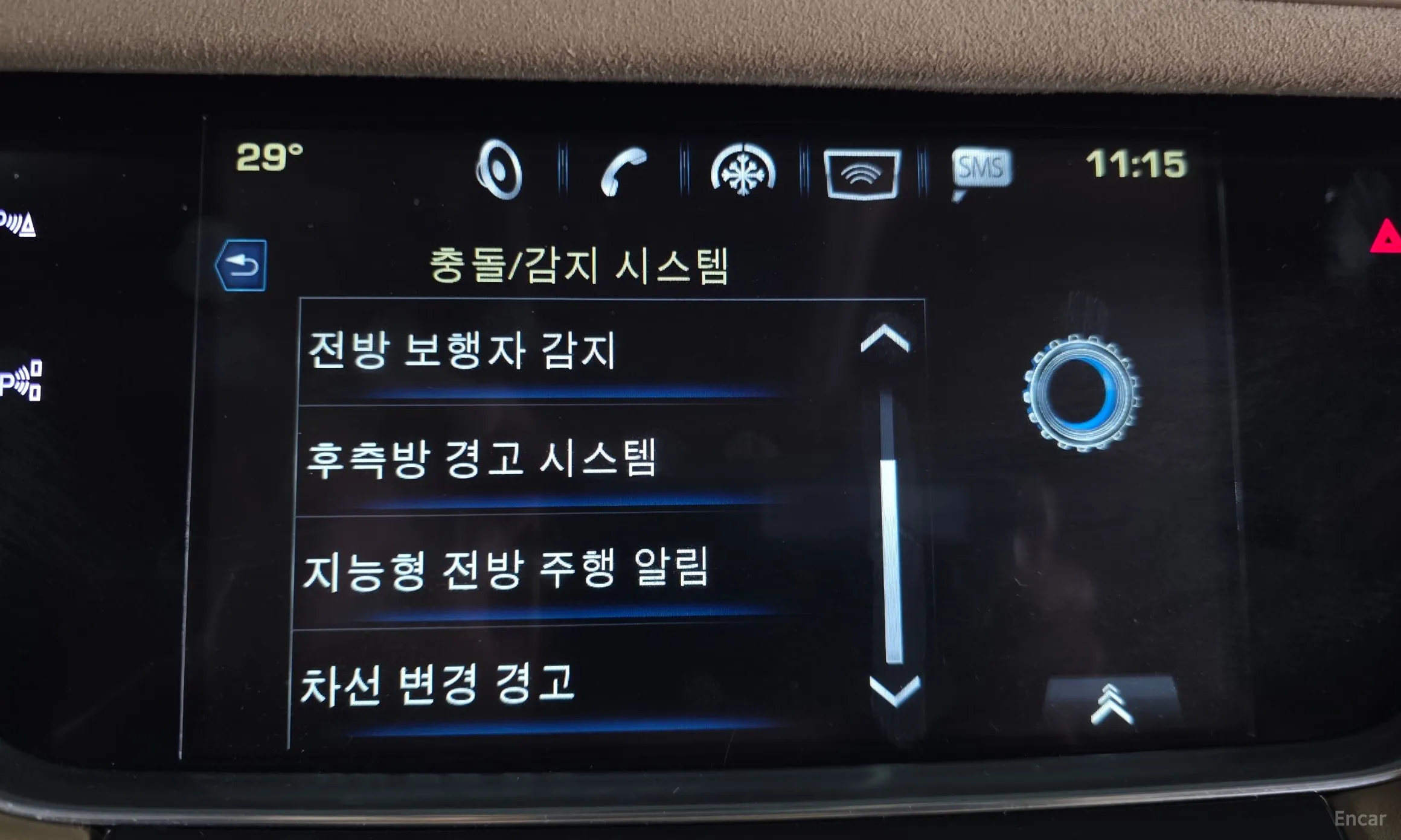 Cadillac XT5 превью 17