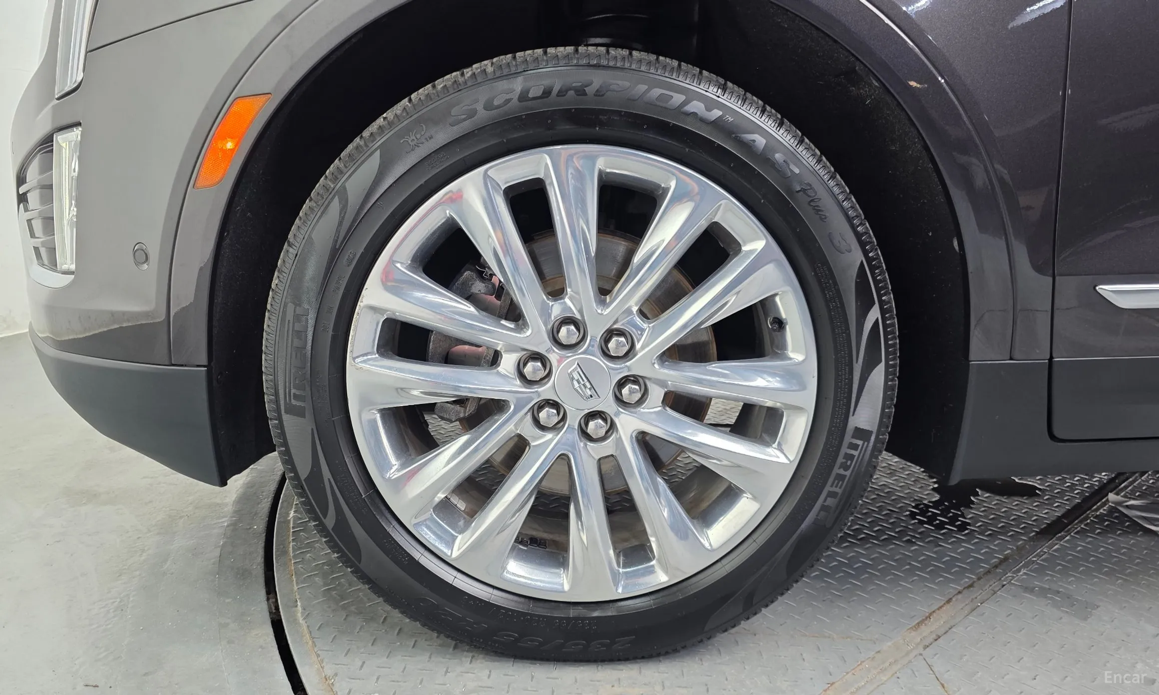 Cadillac XT5 превью 5
