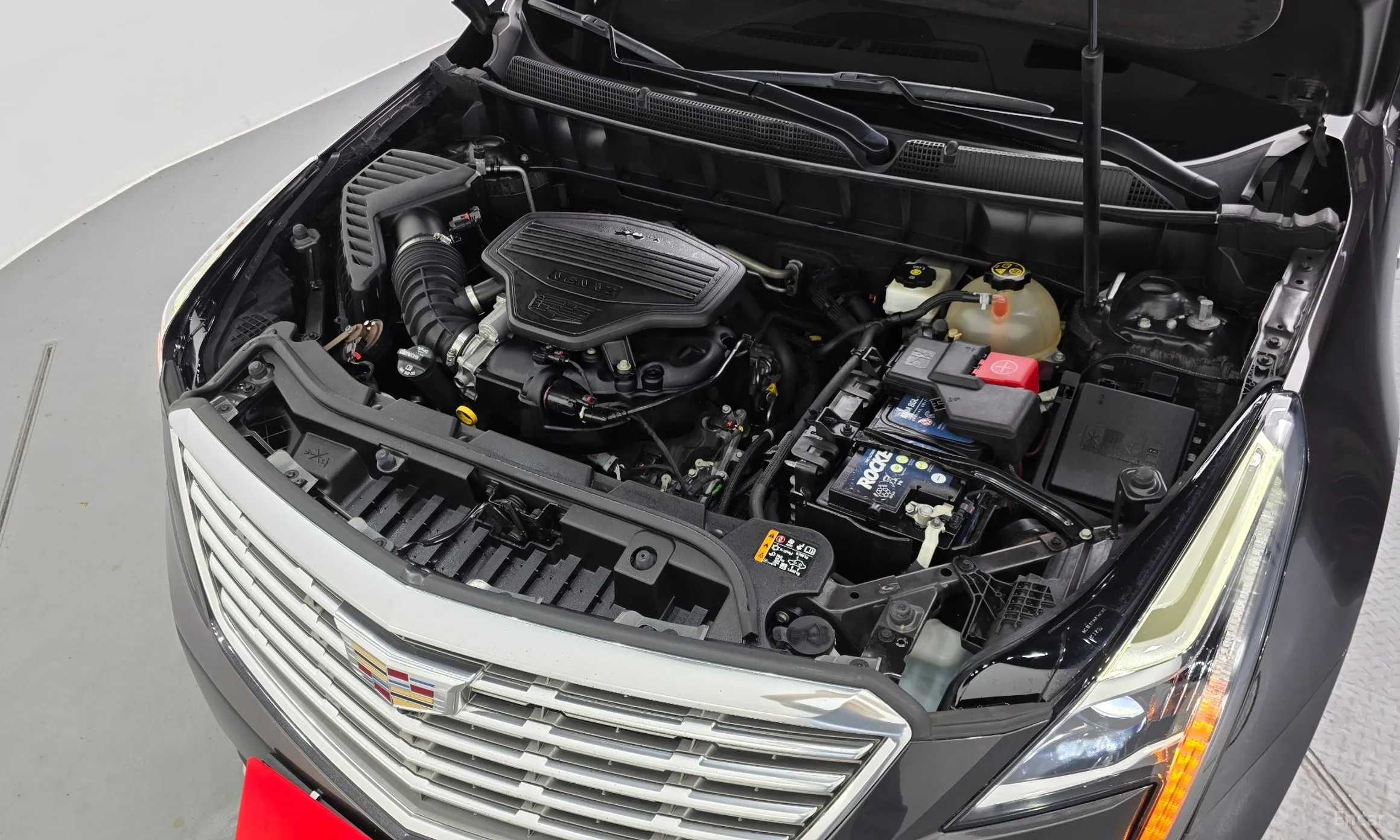 Cadillac XT5 превью 6