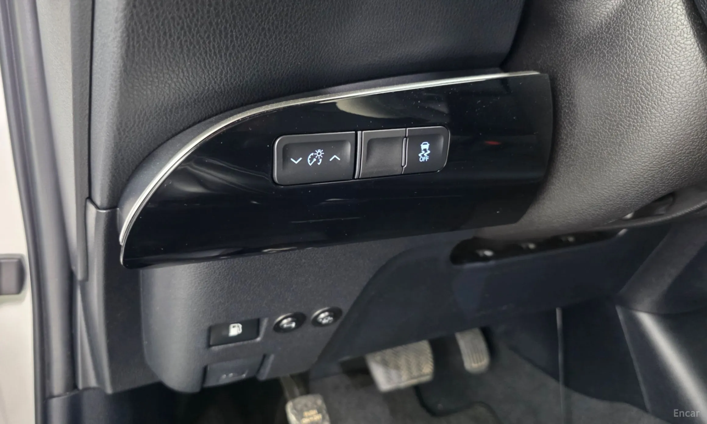 Toyota Prius 4th Generation превью 17