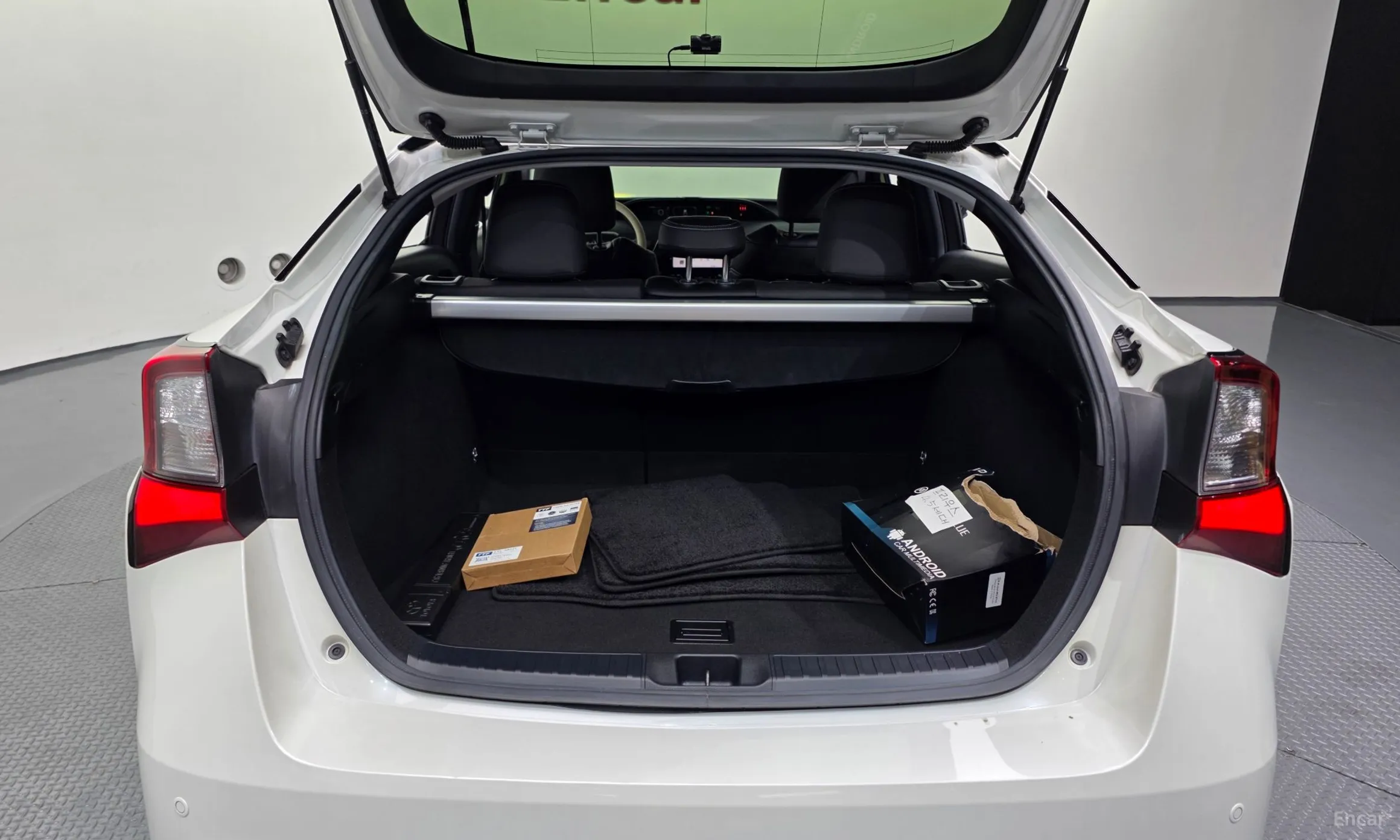 Toyota Prius 4th Generation превью 20