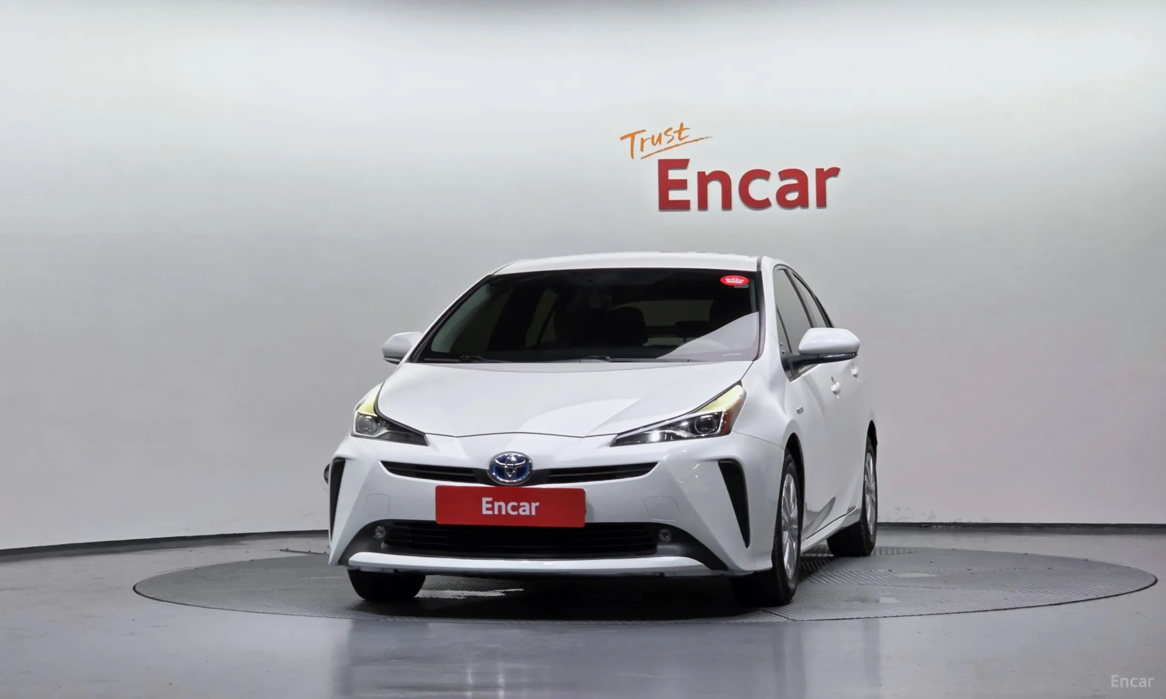 Toyota Prius 4th Generation превью 3