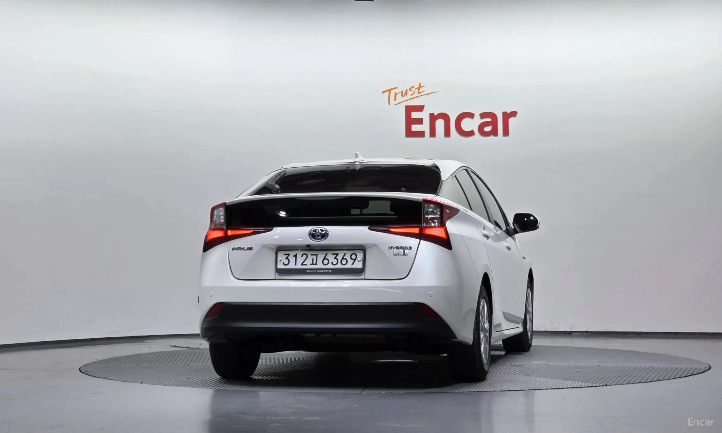 Toyota Prius 4th Generation превью 4