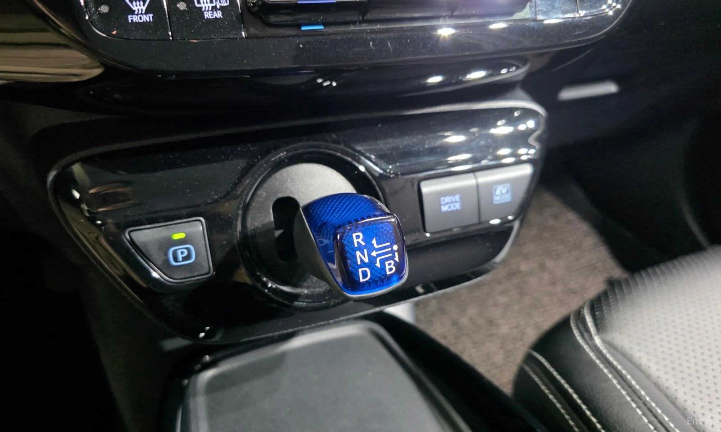 Toyota Prius 4th Generation превью 9