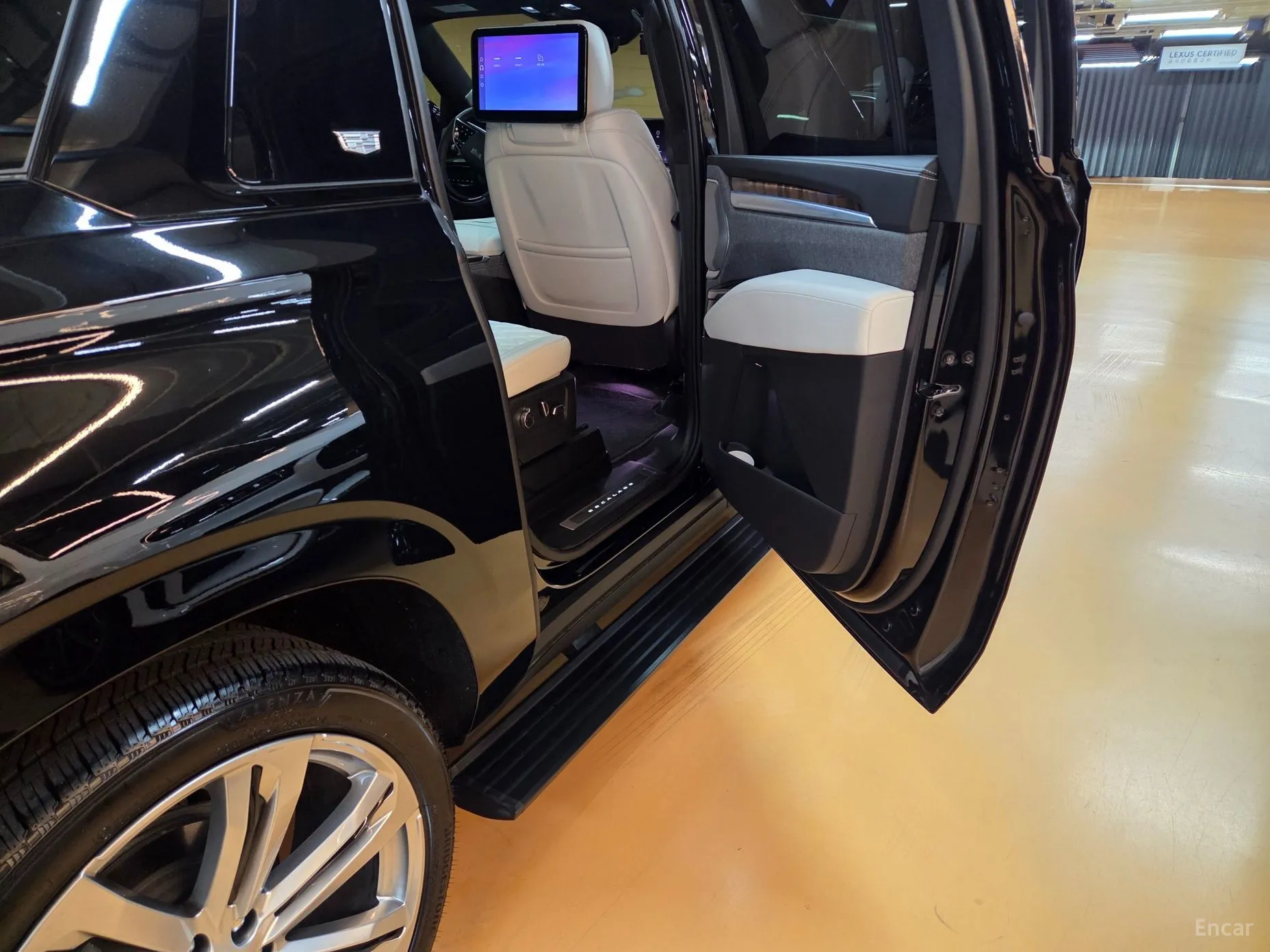 Cadillac Escalade 5th Generation превью 16