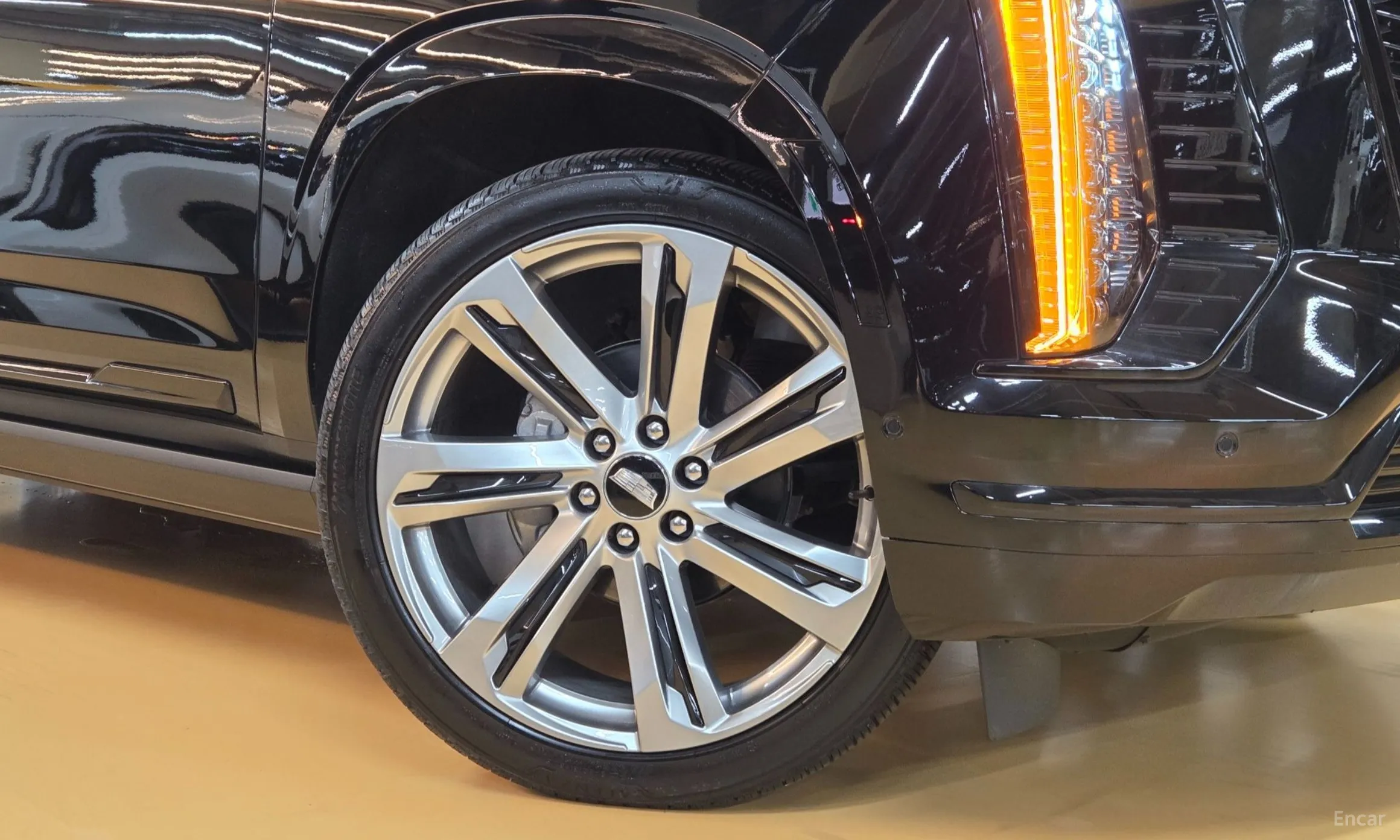 Cadillac Escalade 5th Generation превью 5