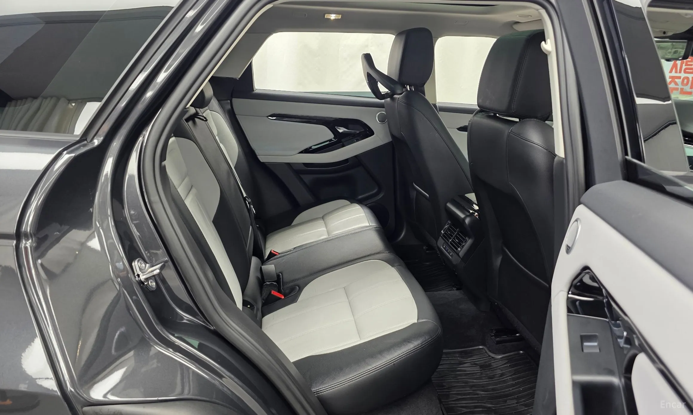 Land Rover Range Rover Evoque 2nd Generation превью 12