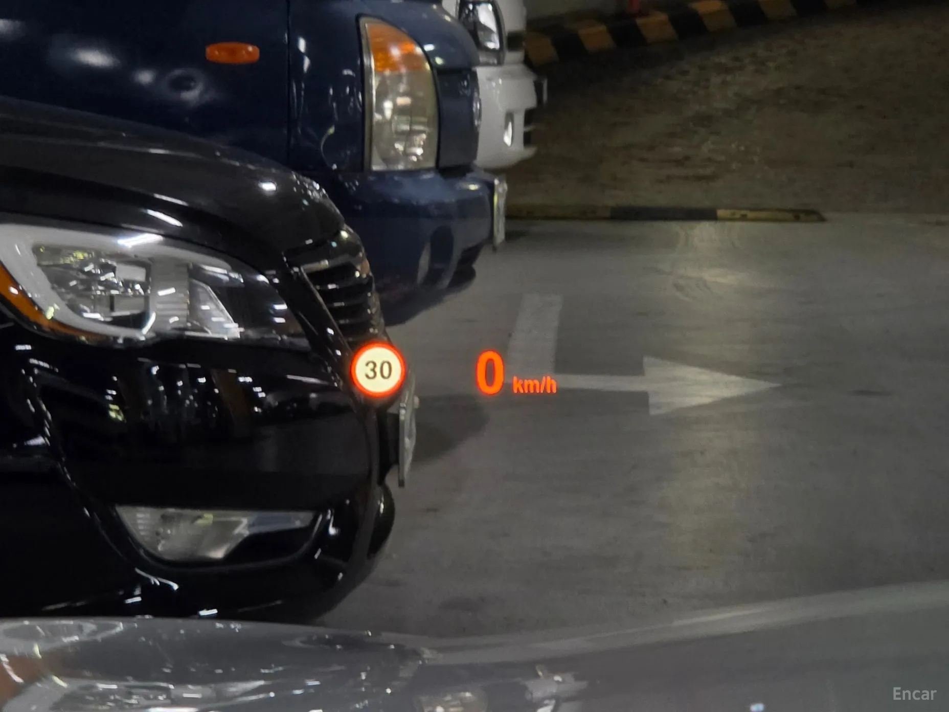BMW 5 Series (F10) превью 14