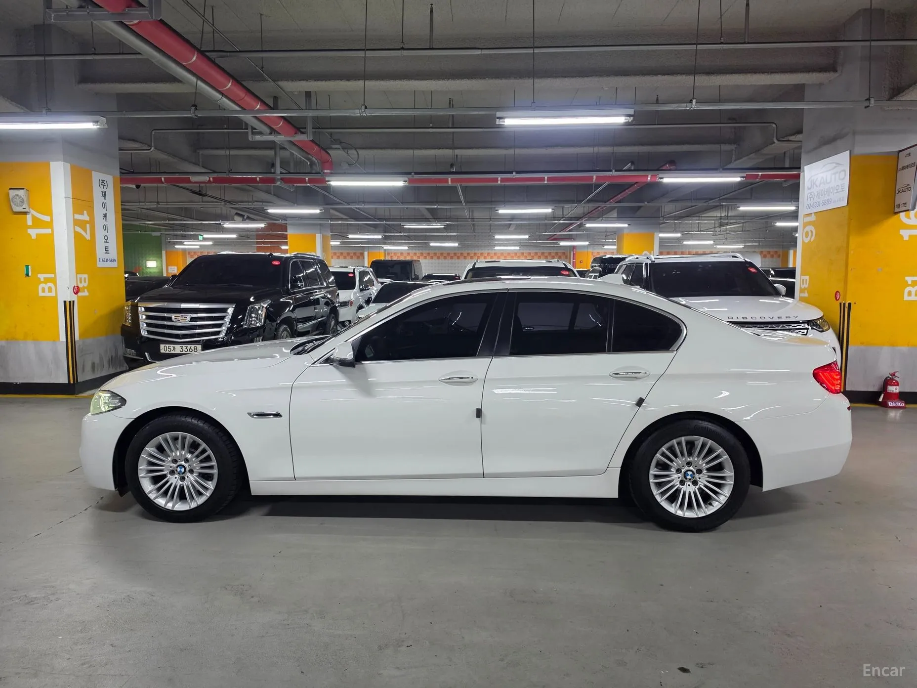 BMW 5 Series (F10) превью 4