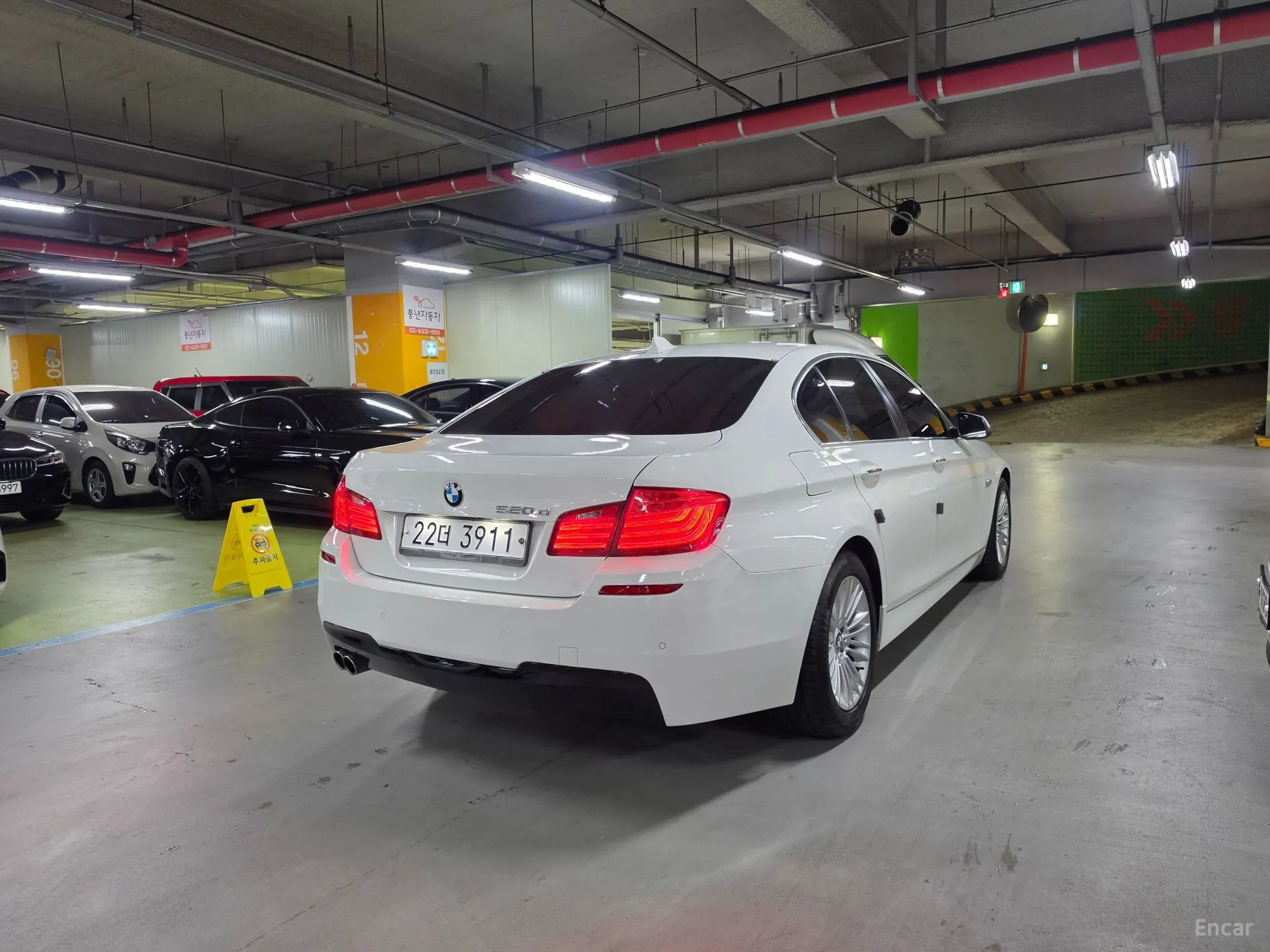 BMW 5 Series (F10) превью 6