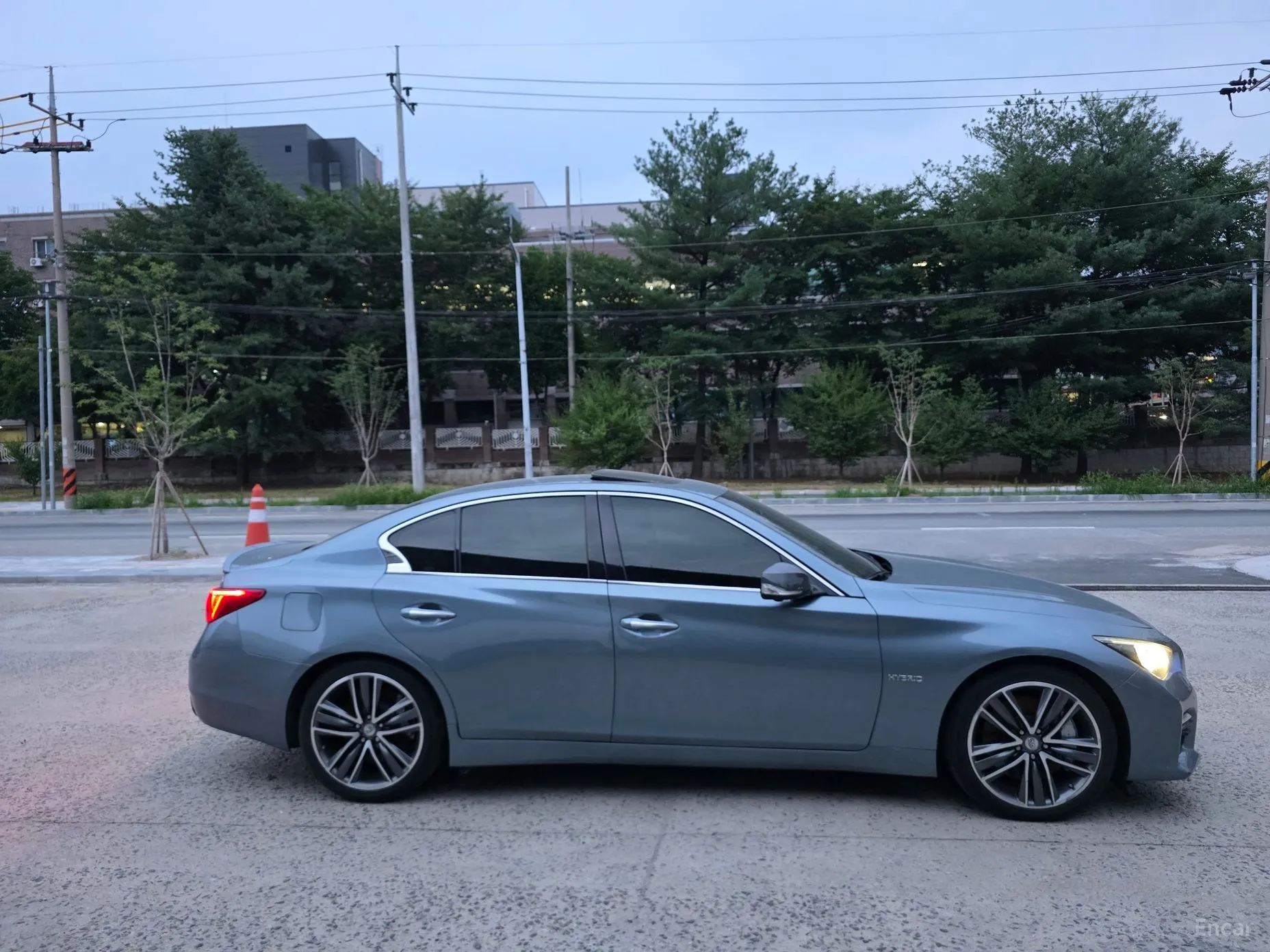Infiniti Q50 превью 13