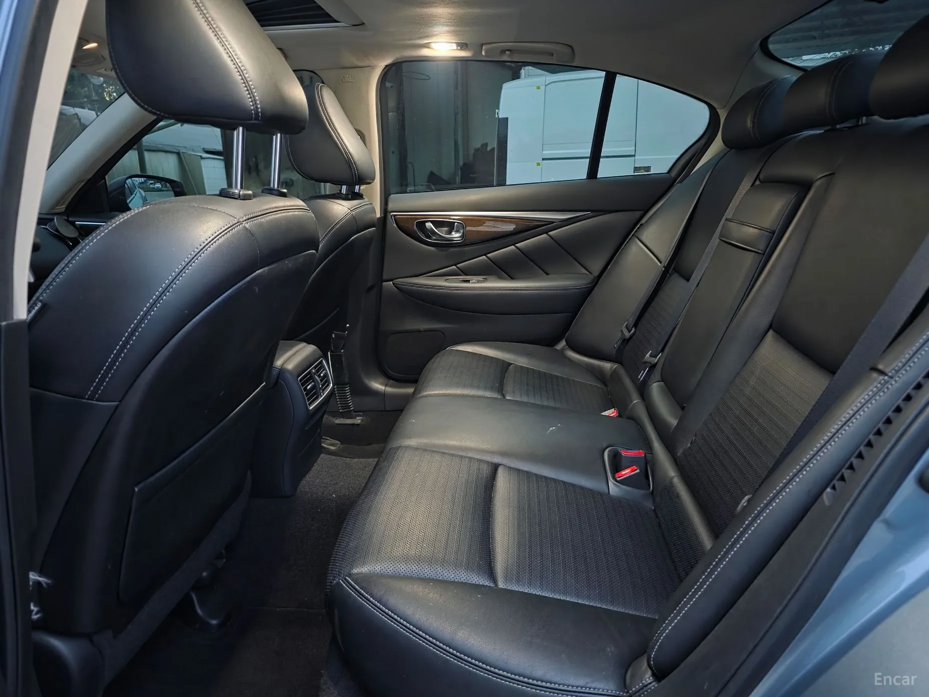 Infiniti Q50 превью 14