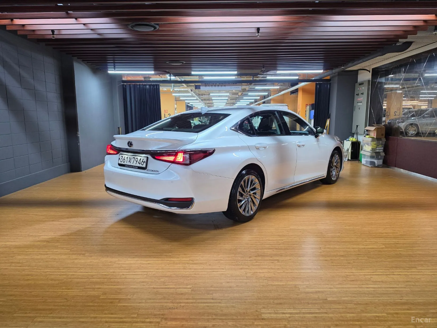 Lexus ES300h 7th Generation