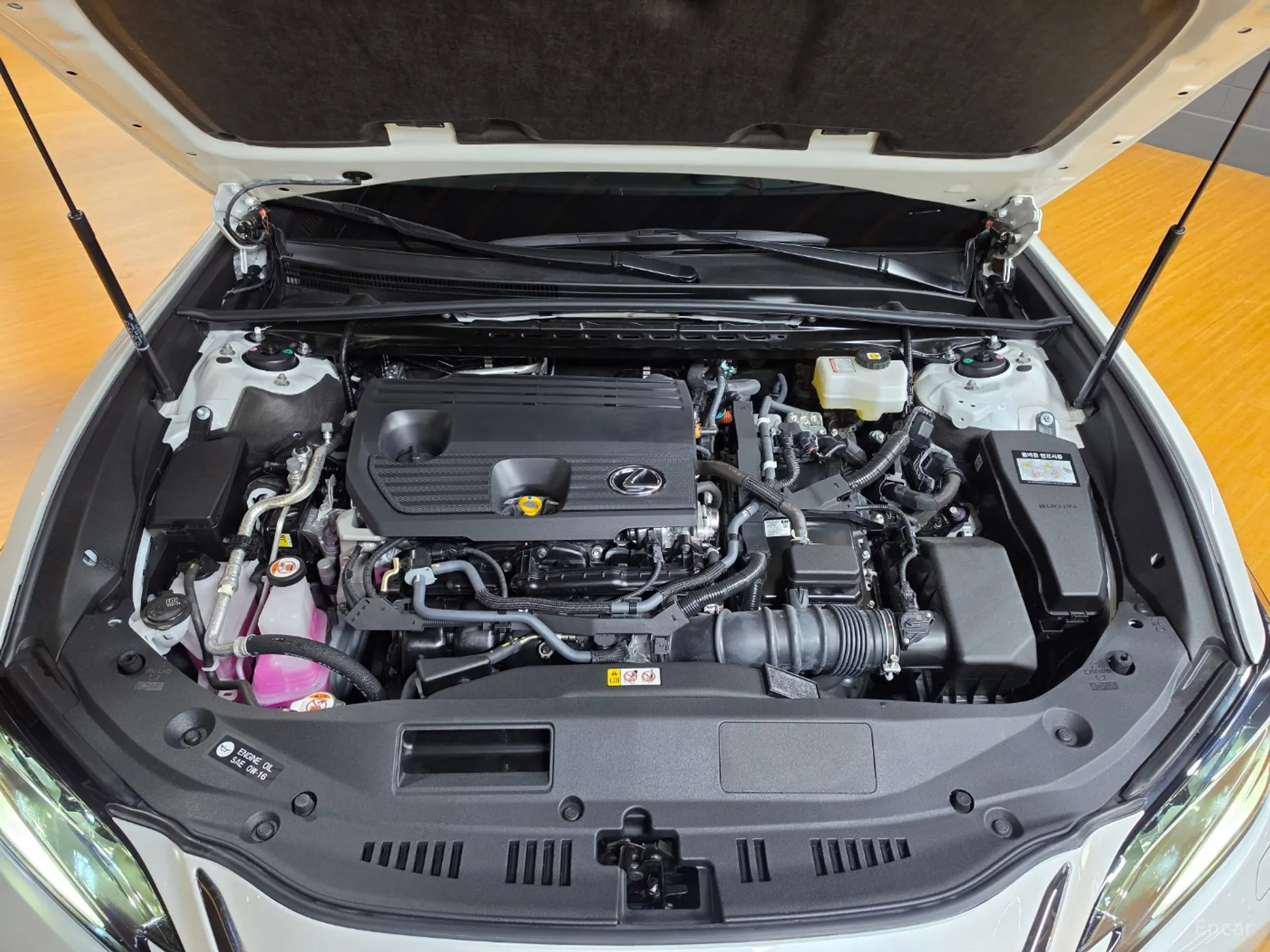 Lexus ES300h 7th Generation превью 6