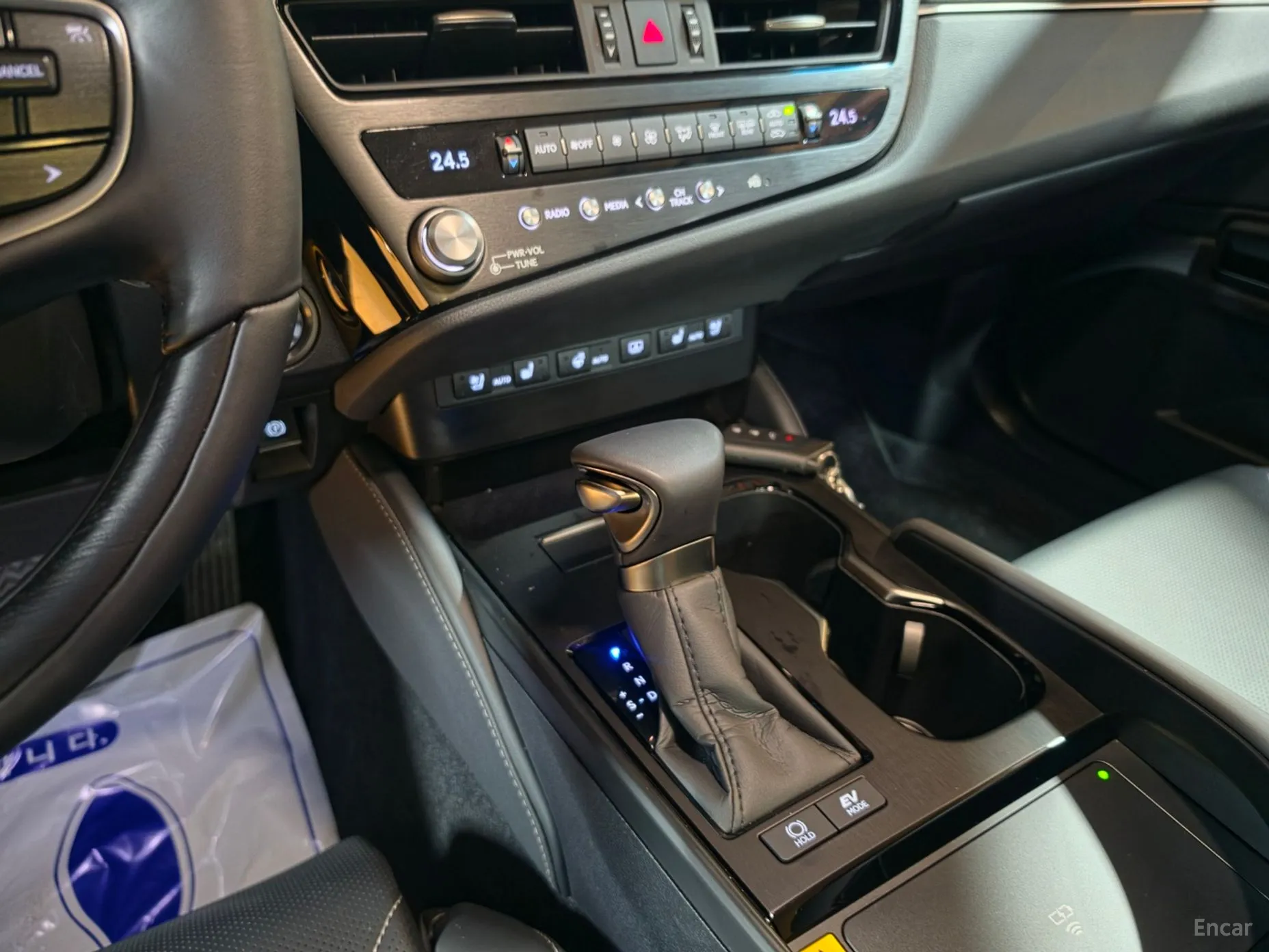 Lexus ES300h 7th Generation превью 9