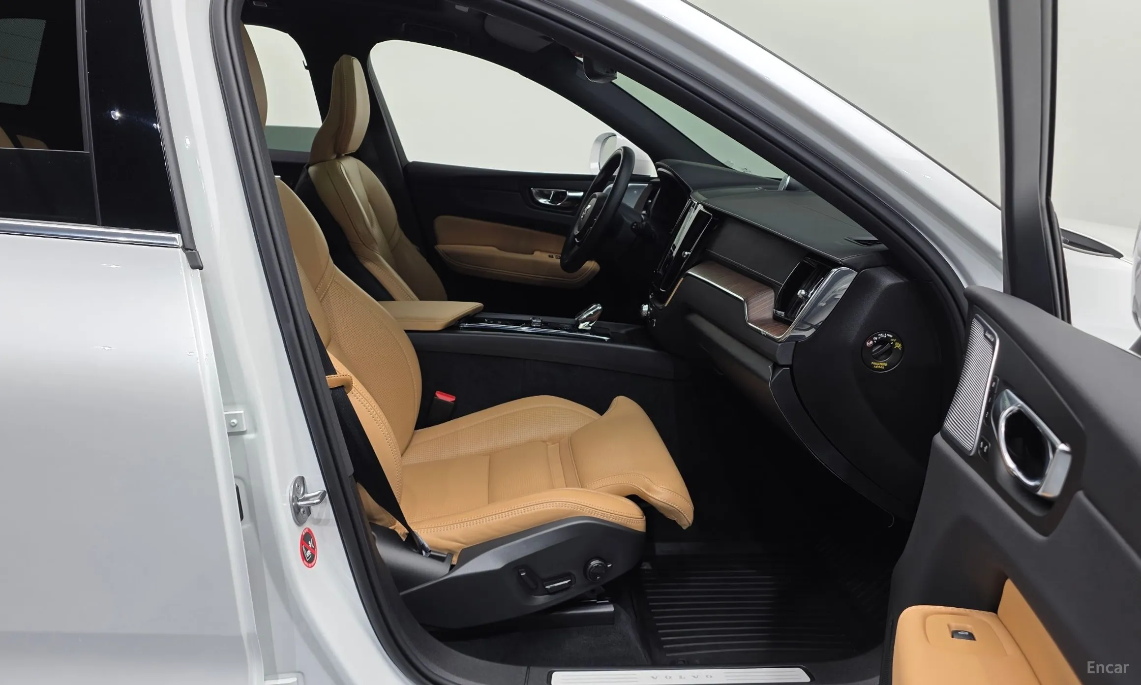 Volvo XC60 Gen 2 превью 11