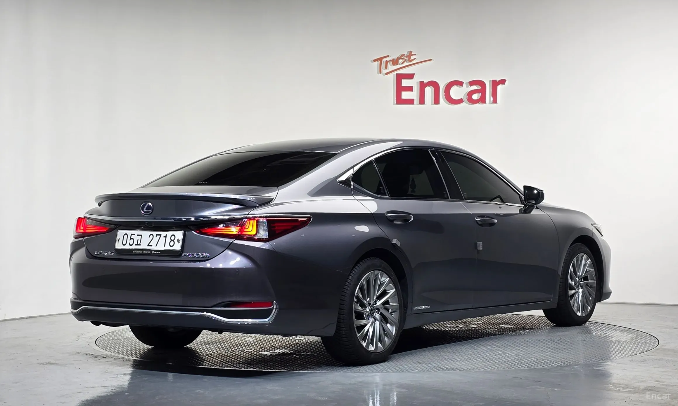 Lexus ES300h 7th Generation