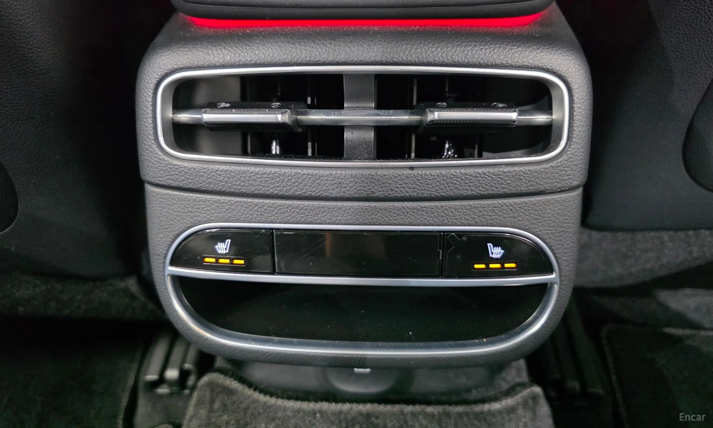 Genesis GV70 превью 19