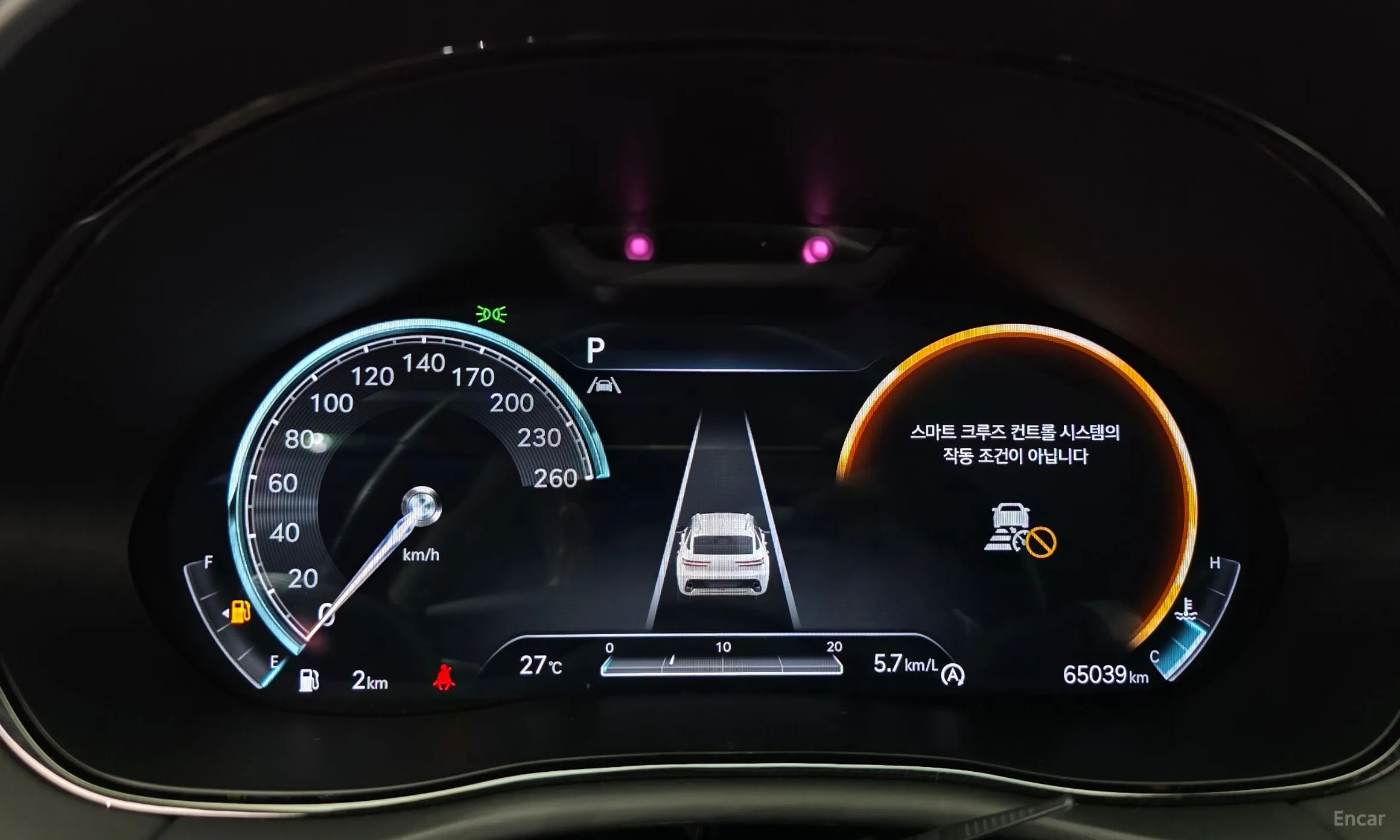 Genesis GV70 превью 8