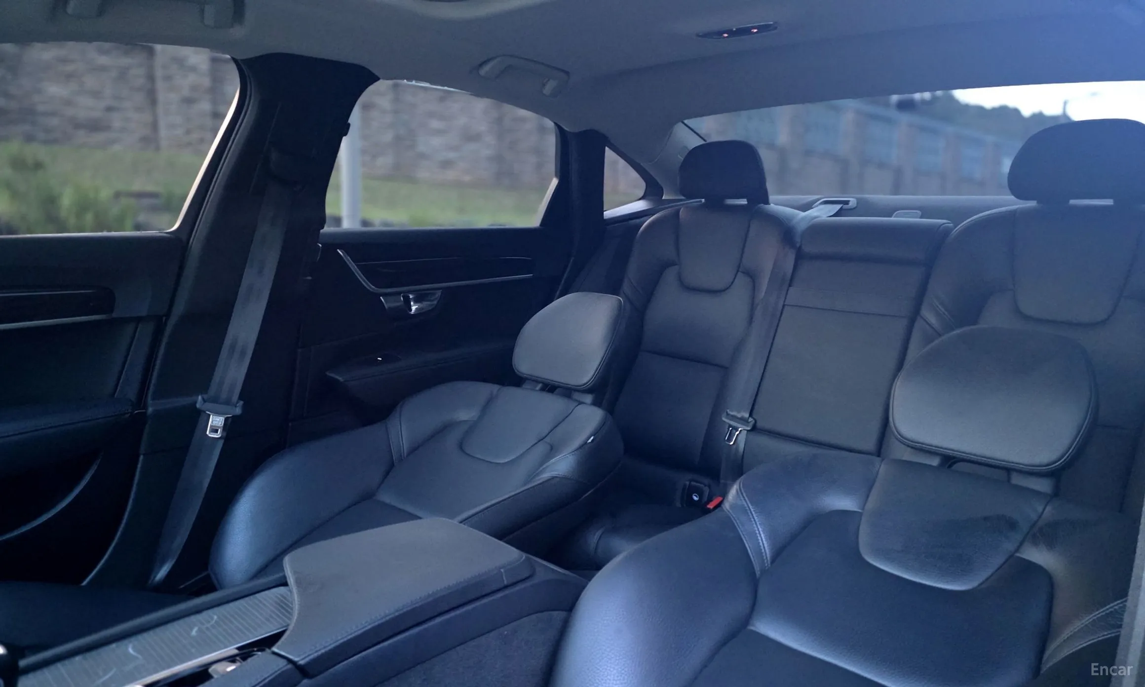 Volvo S90 превью 12