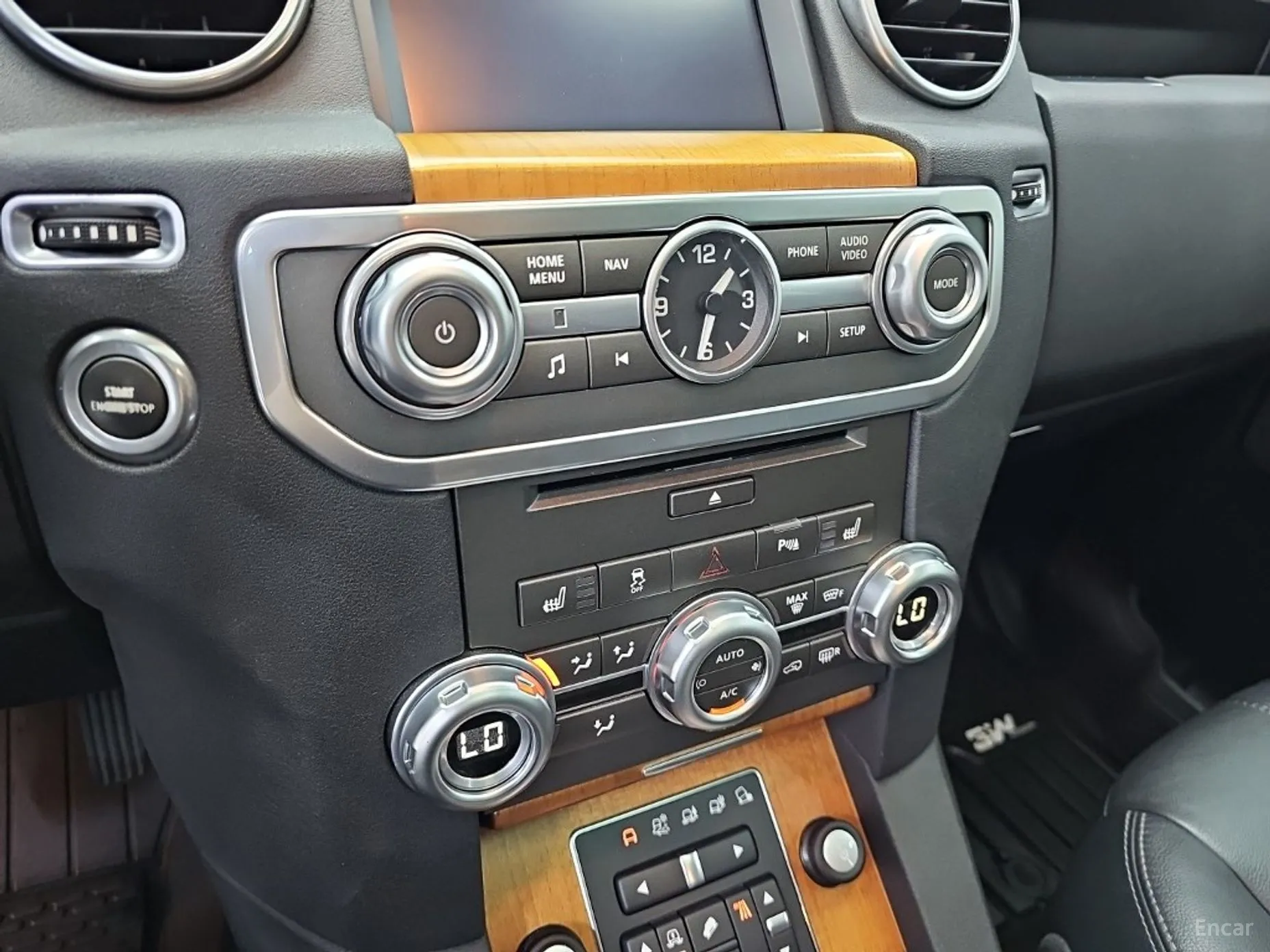 Land Rover Discovery 4 превью 10