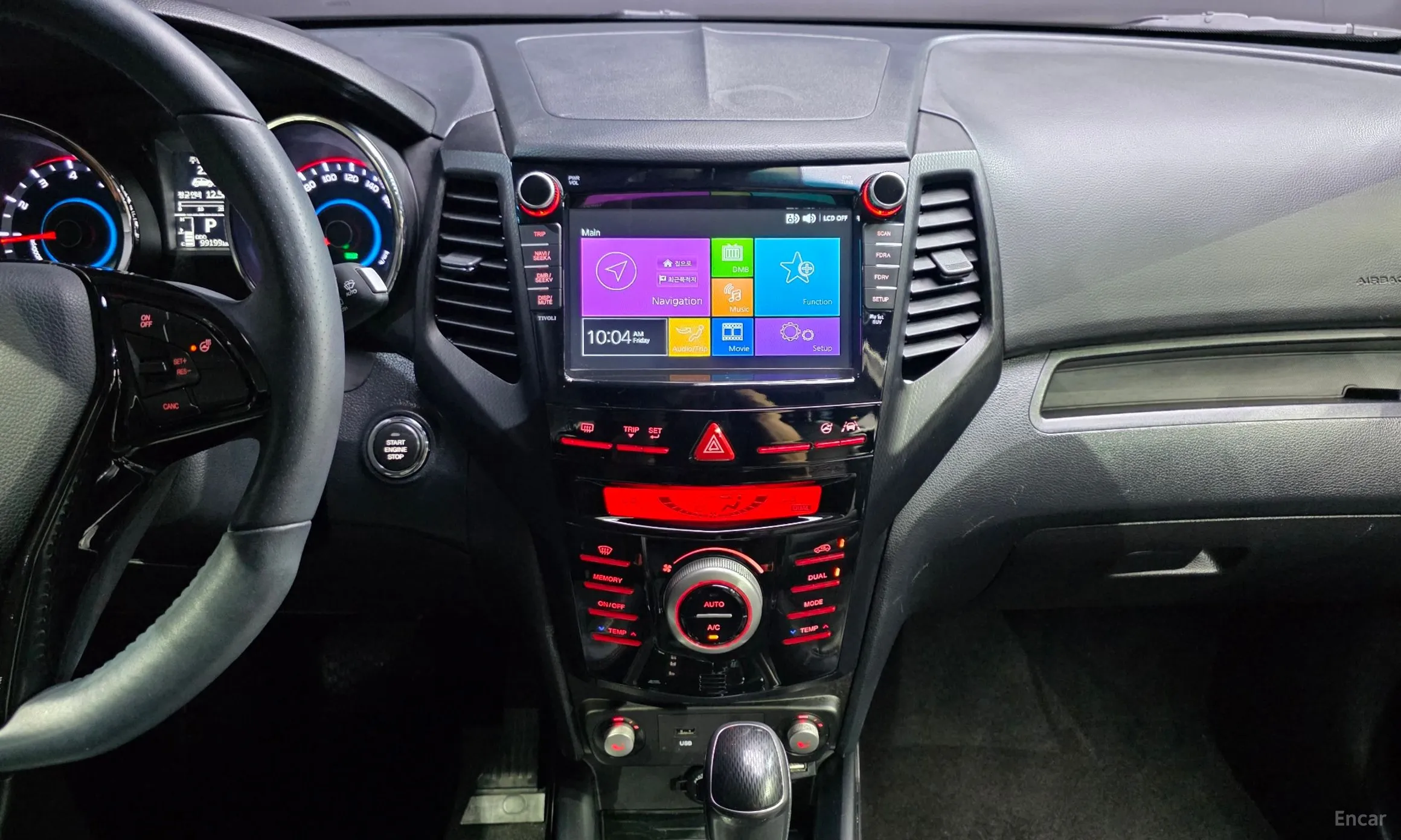 KG Mobility (SsangYong) Tivoli Air превью 17