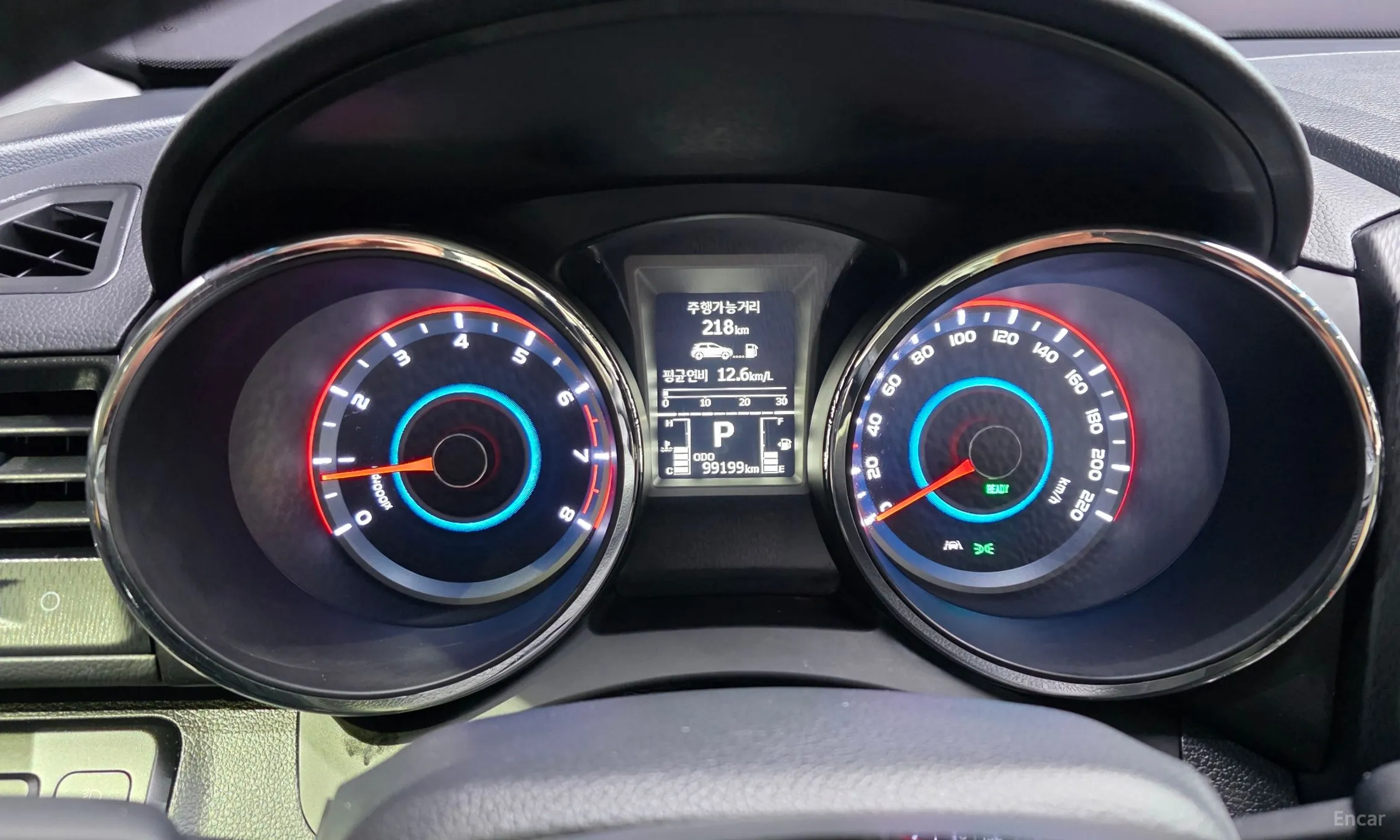 KG Mobility (SsangYong) Tivoli Air превью 8