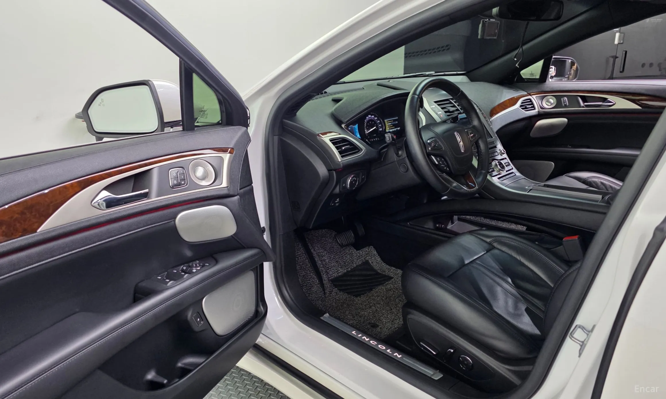 Lincoln New MKZ превью 10