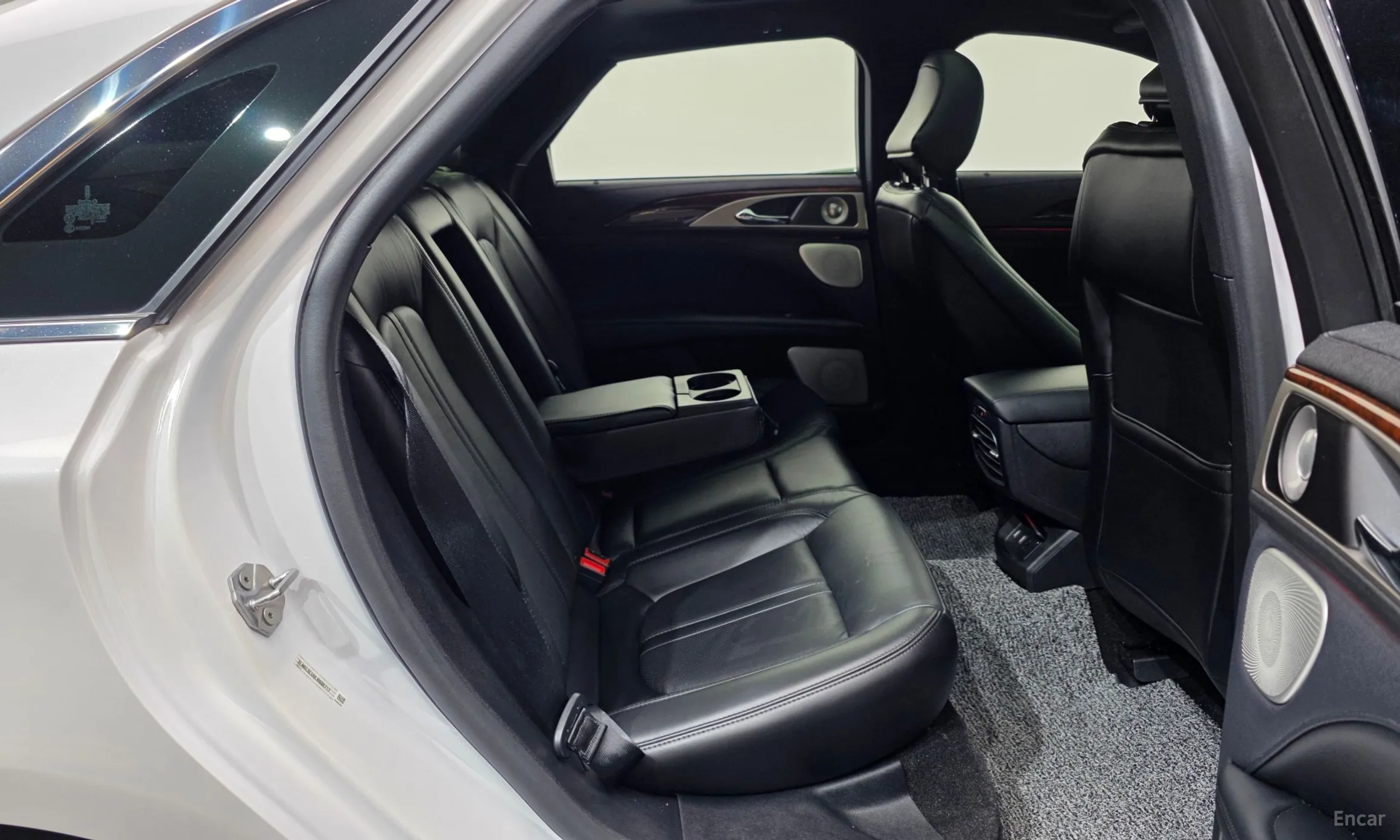 Lincoln New MKZ превью 12