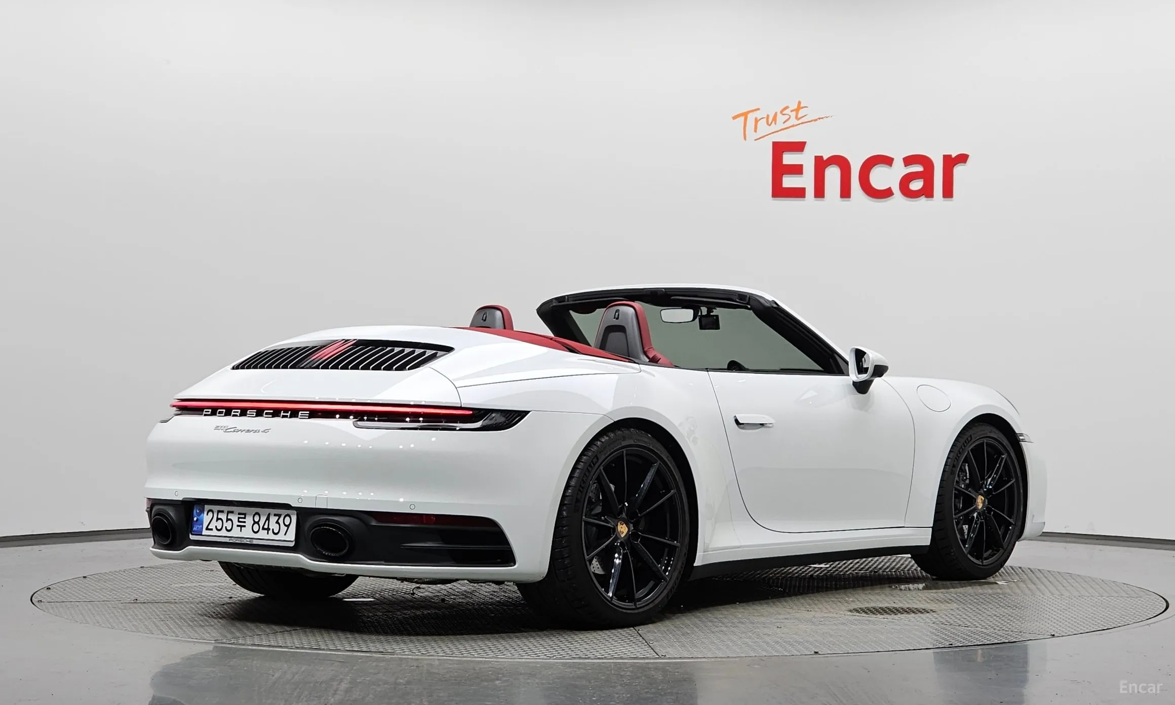 Porsche 911 (992)