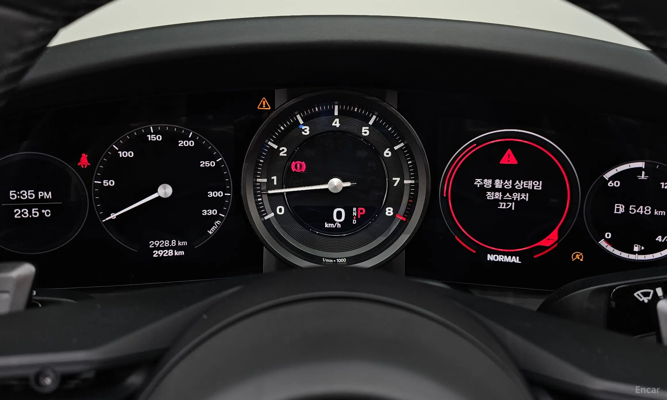 Porsche 911 (992) превью 8