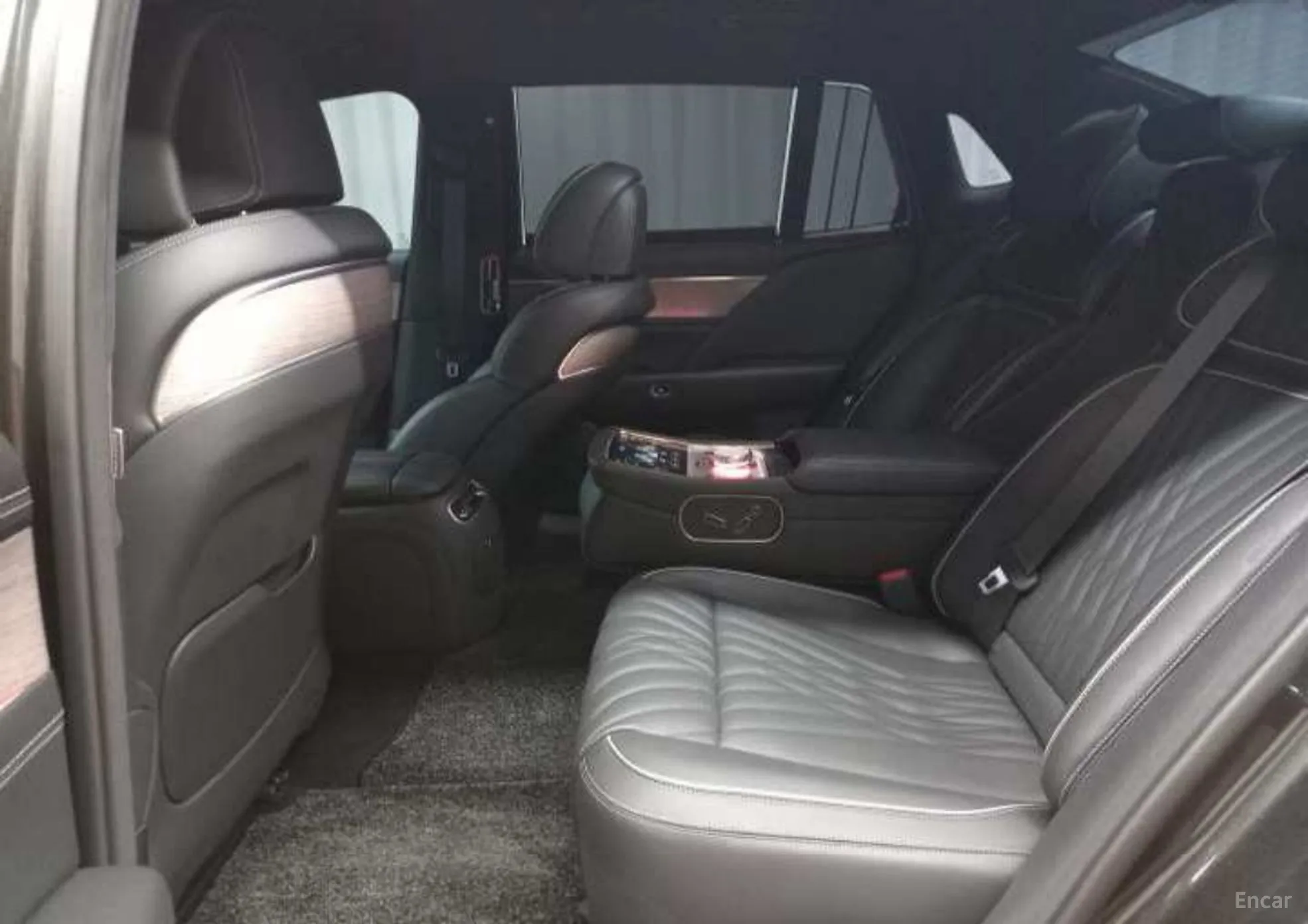 Genesis G90 (RS4) превью 6