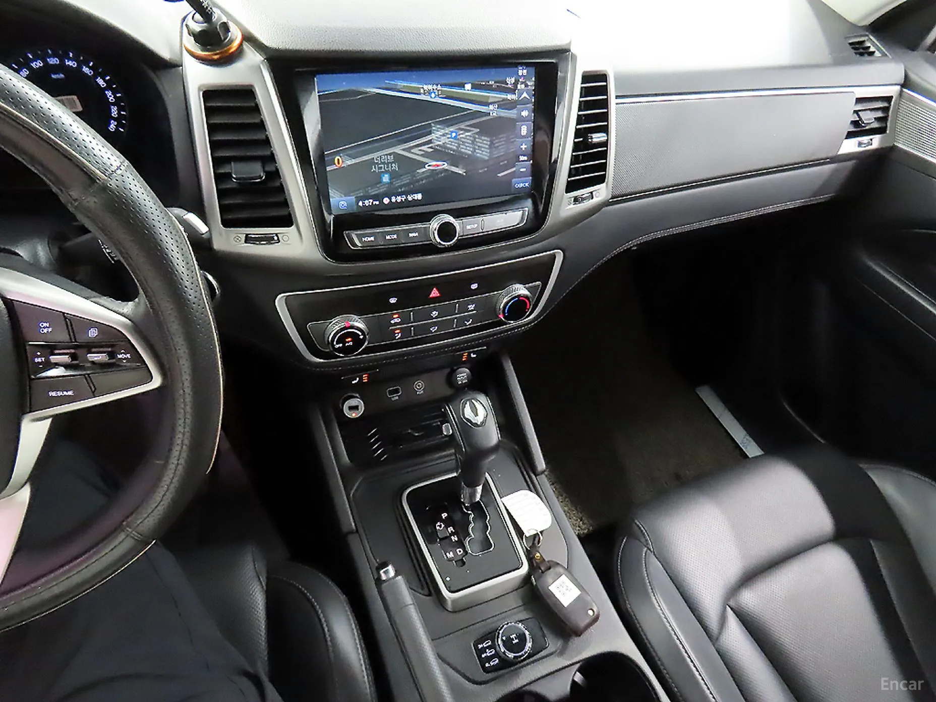KG Mobility (SsangYong) Rexton Sports превью 18