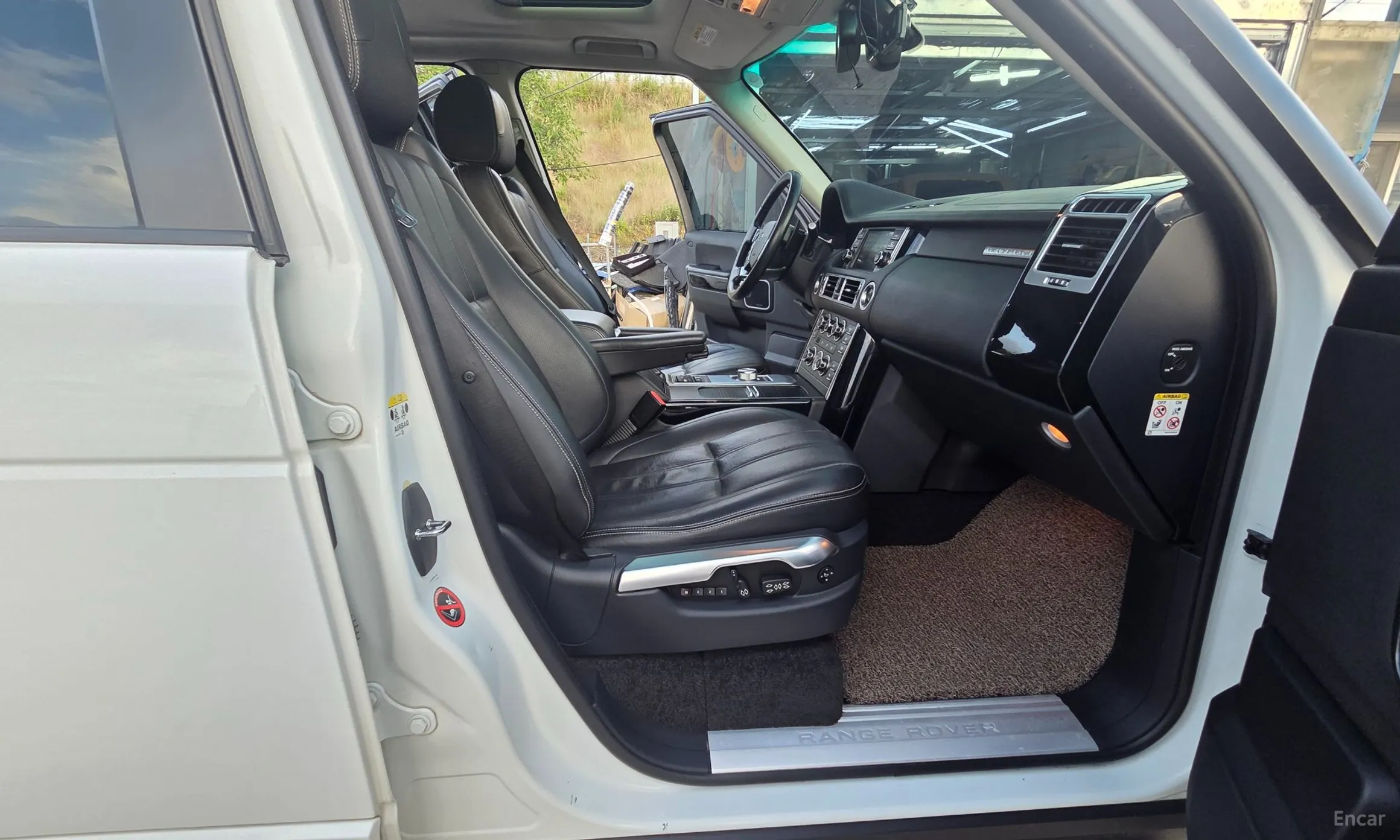 Land Rover Range Rover превью 11